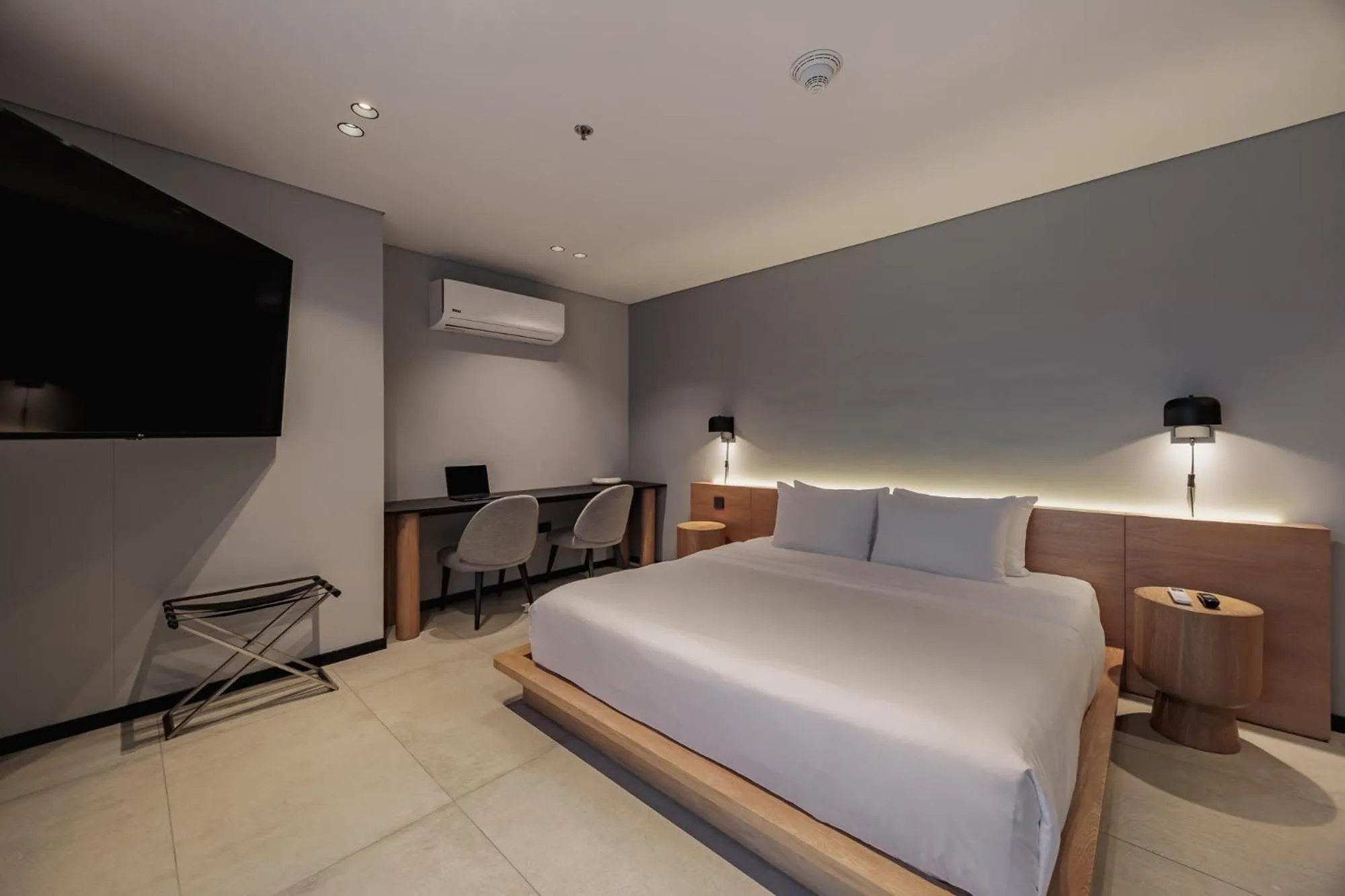 Communal lounge/ TV room, Bed in Seissta Medellín