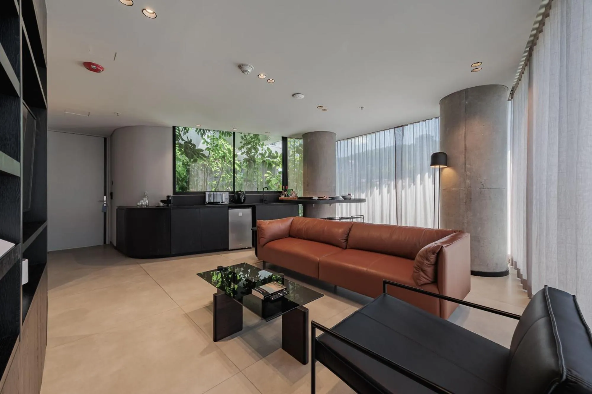 Communal lounge/ TV room in Seissta Medellín