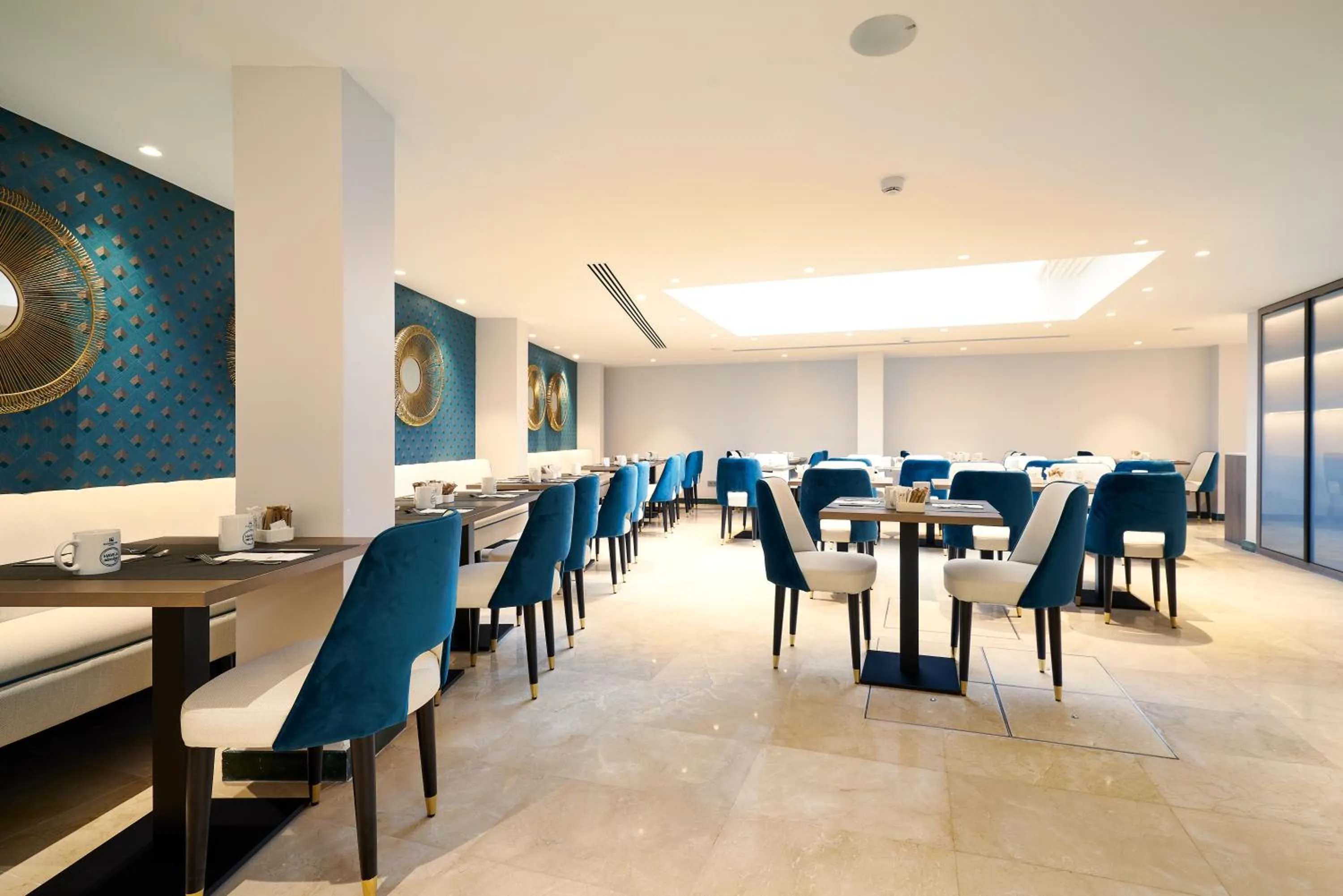 Restaurant/places to eat in Eurostars Astoria