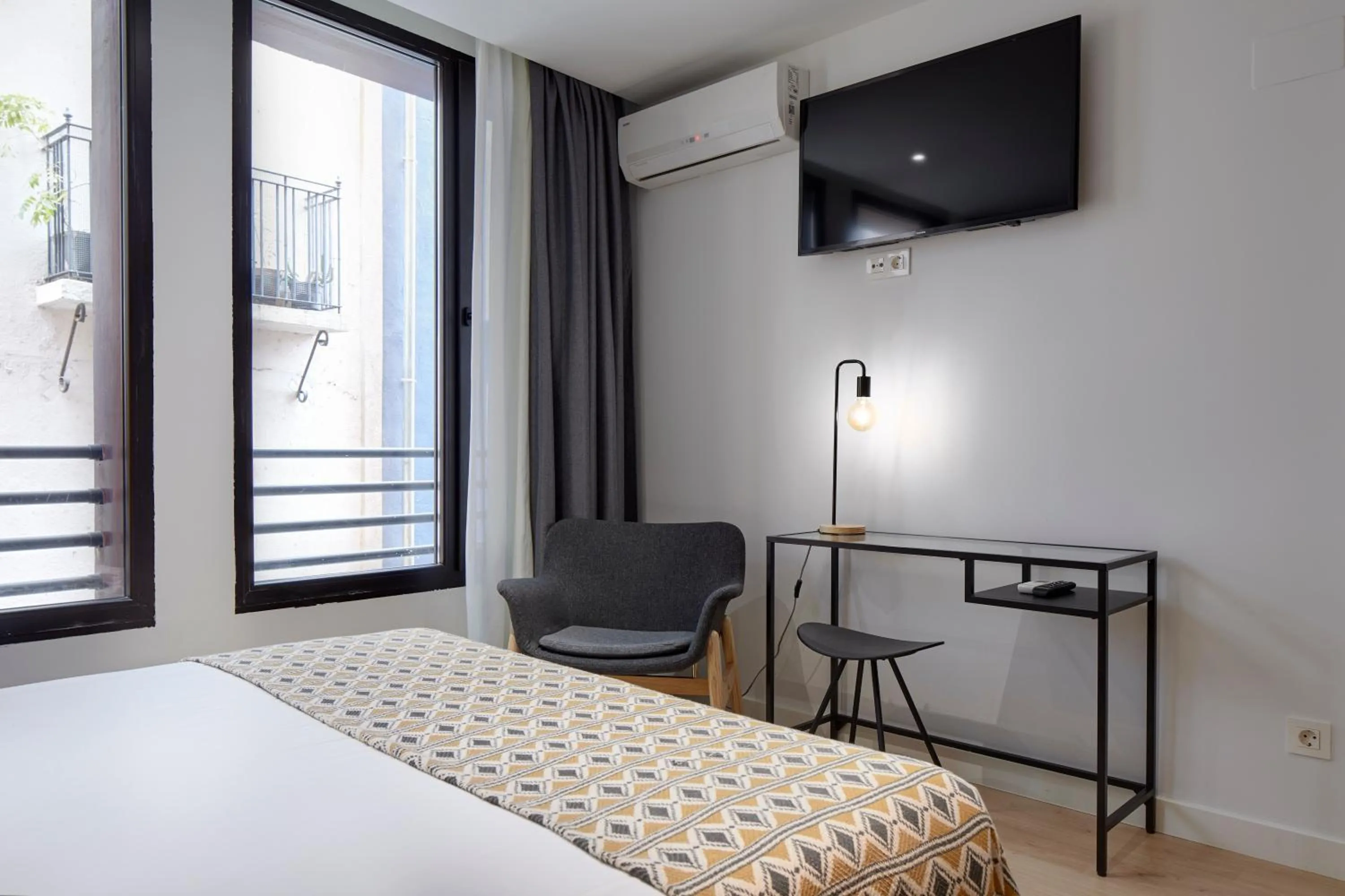 Bed in Hostal Arriazu