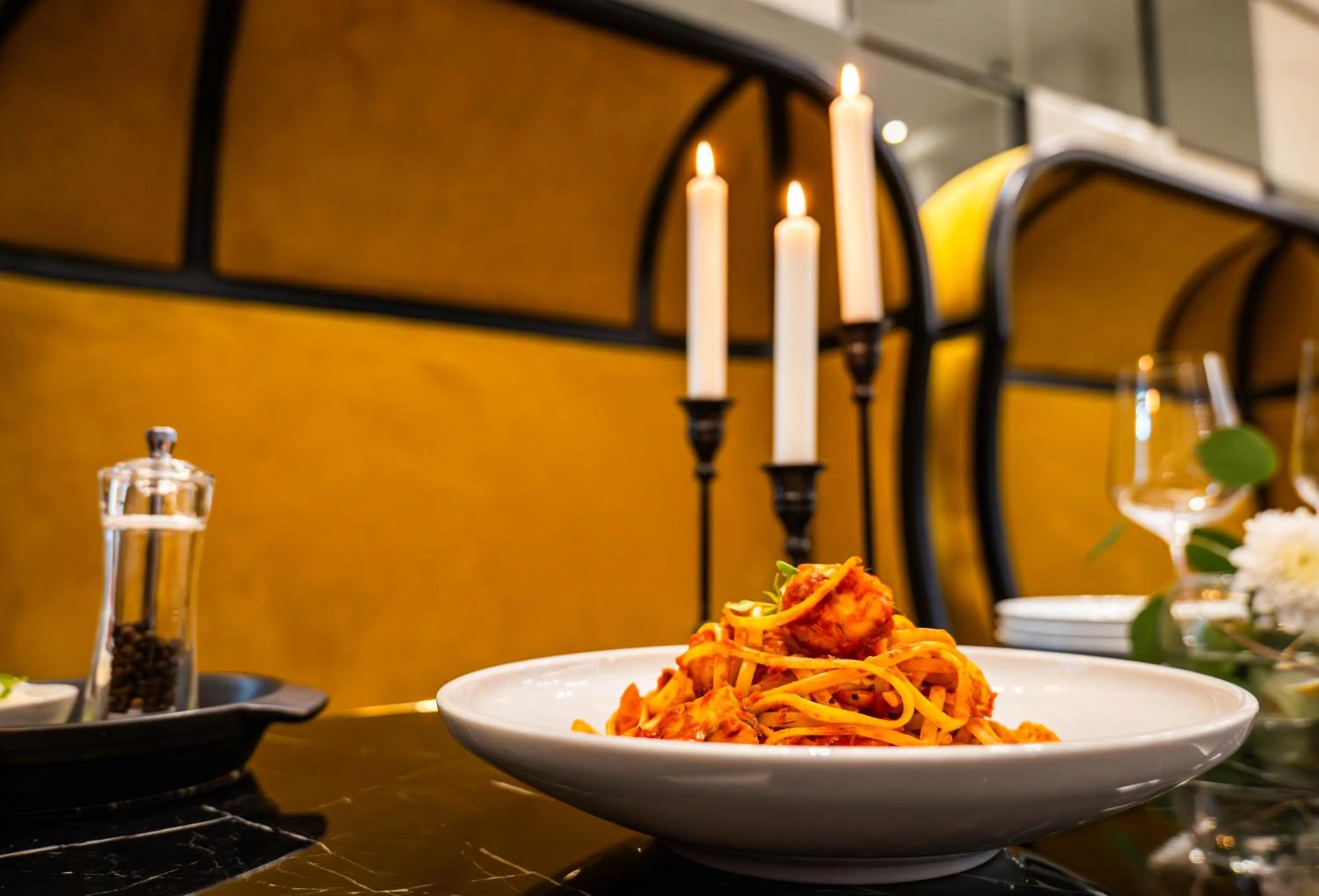 Restaurant/places to eat in Gate Twenty Two Boutique Hotel