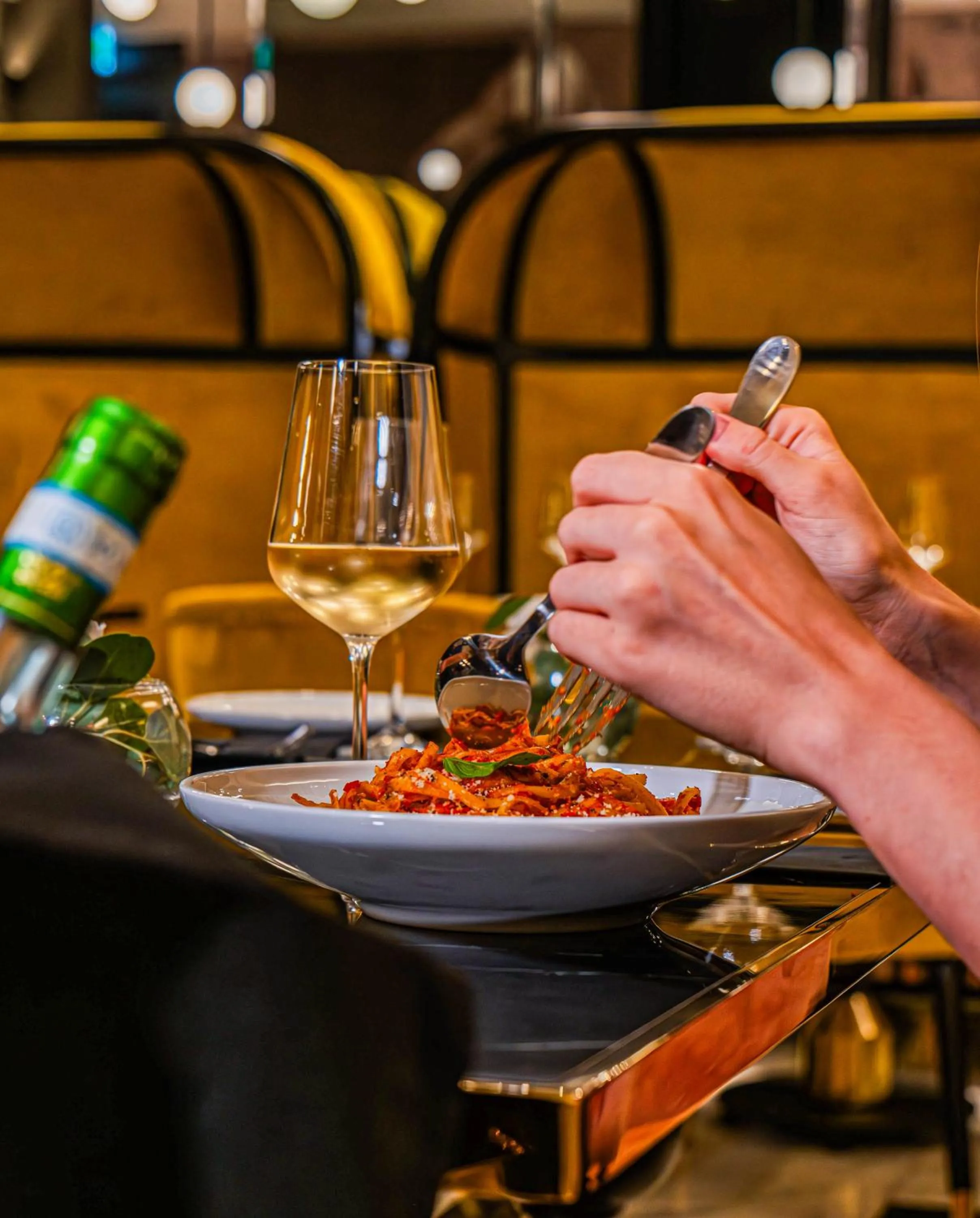 Restaurant/places to eat in Gate Twenty Two Boutique Hotel