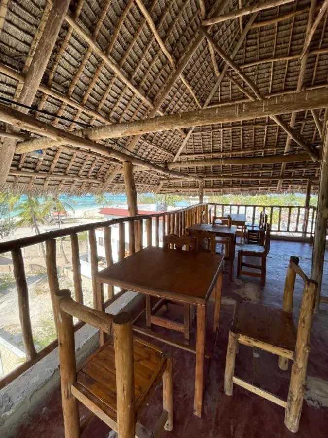 Restaurant/places to eat in Mambo Boutique Nungwi