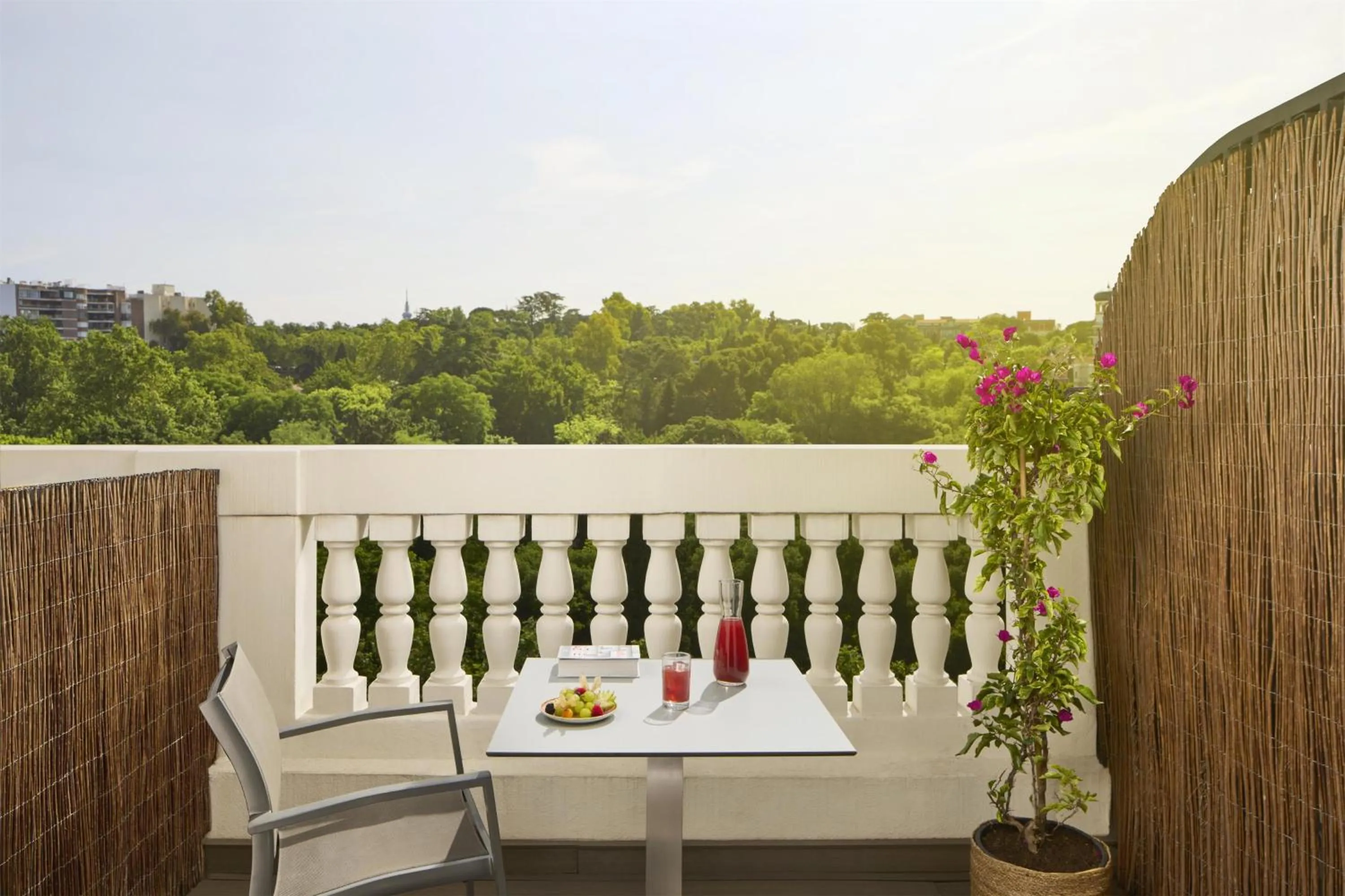 Bedroom in NH Madrid Nacional