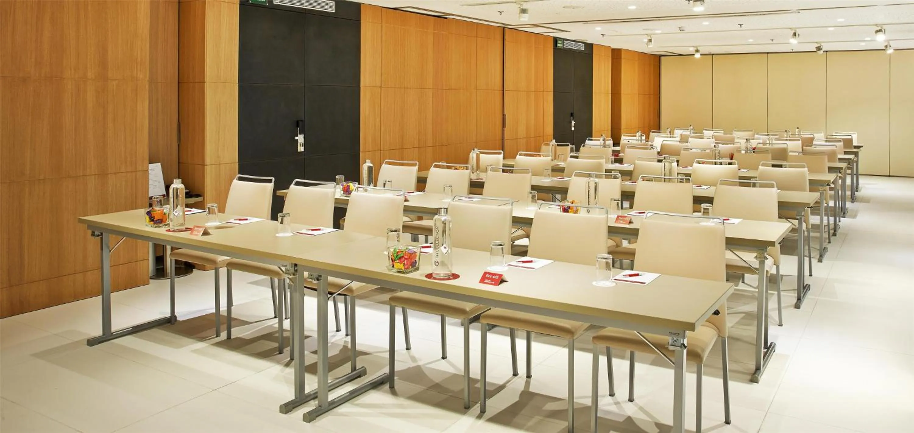 Lounge or bar in NH Collection Barcelona Gran Hotel Calderon