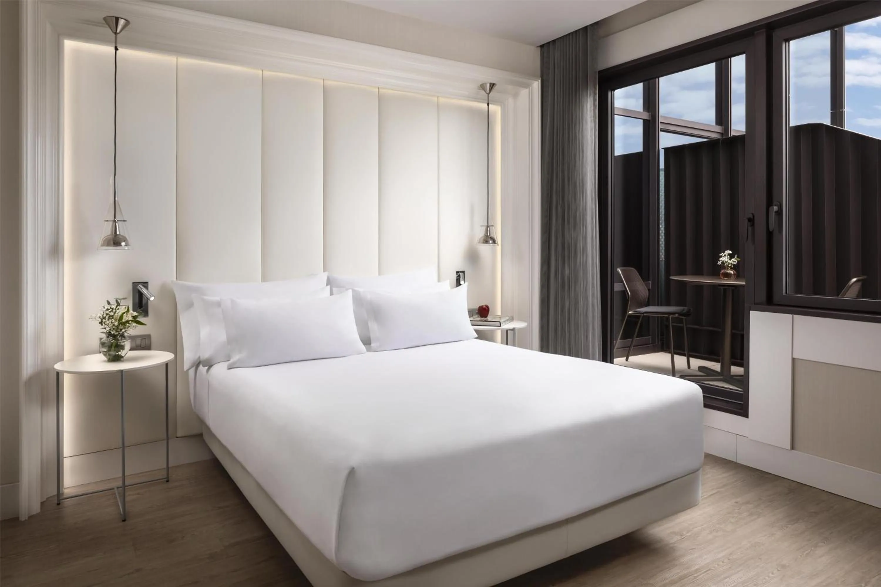 Bedroom, Bed in NH Collection Barcelona Gran Hotel Calderon