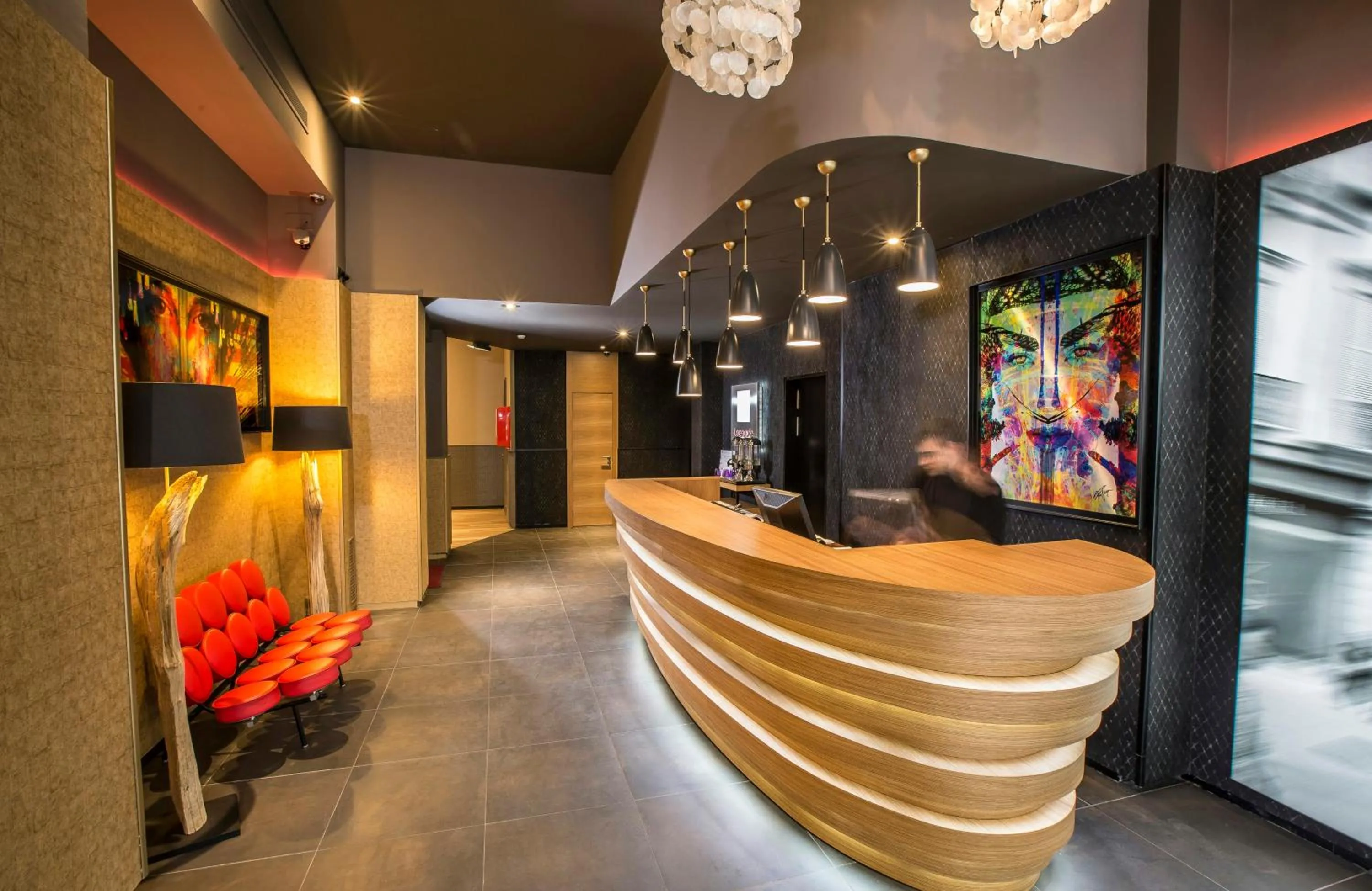 Lobby or reception in Leonardo Hotel Barcelona Las Ramblas