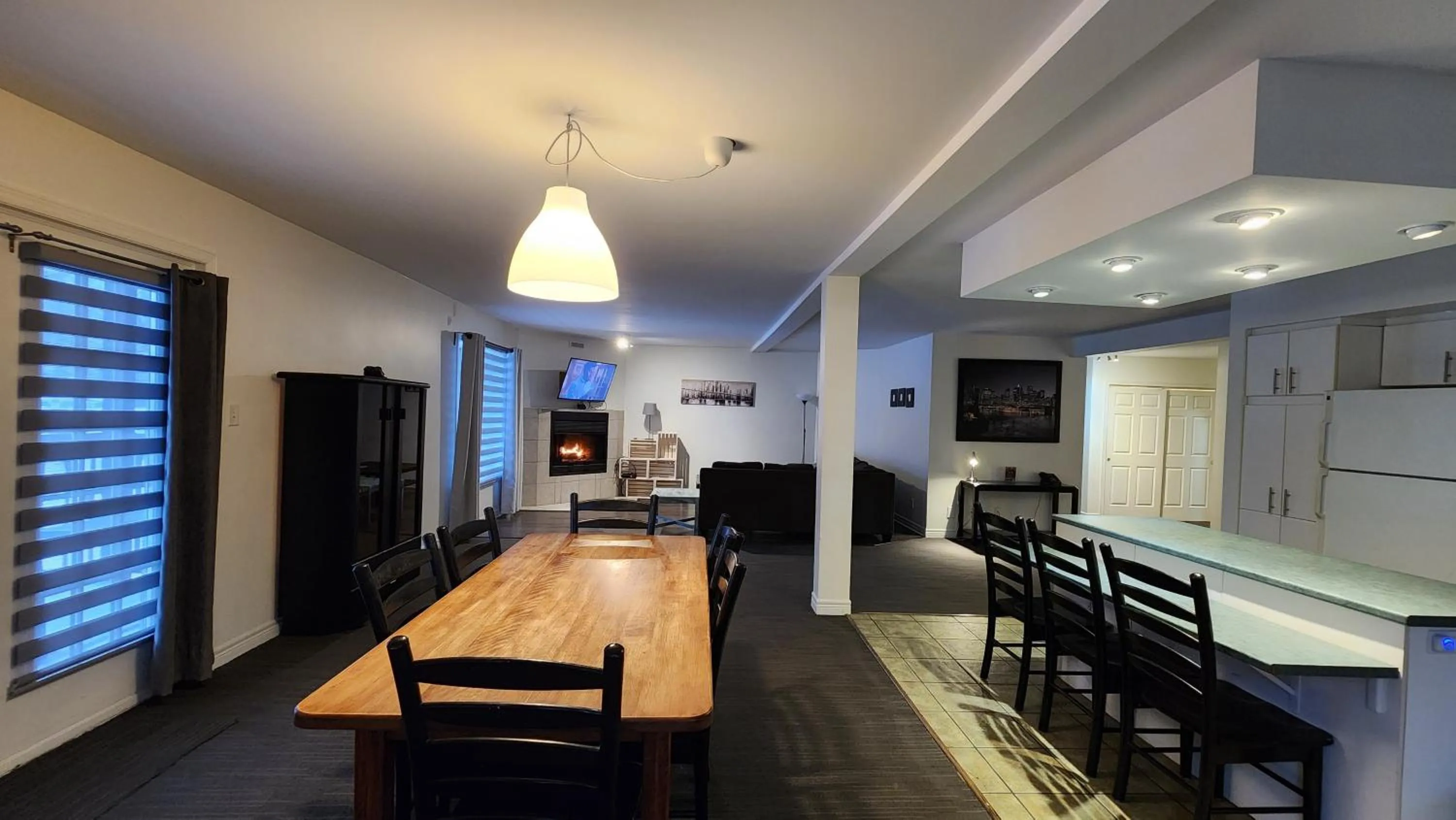 Three-Bedroom Apartment with Lake View in Privilege Mont-Tremblant