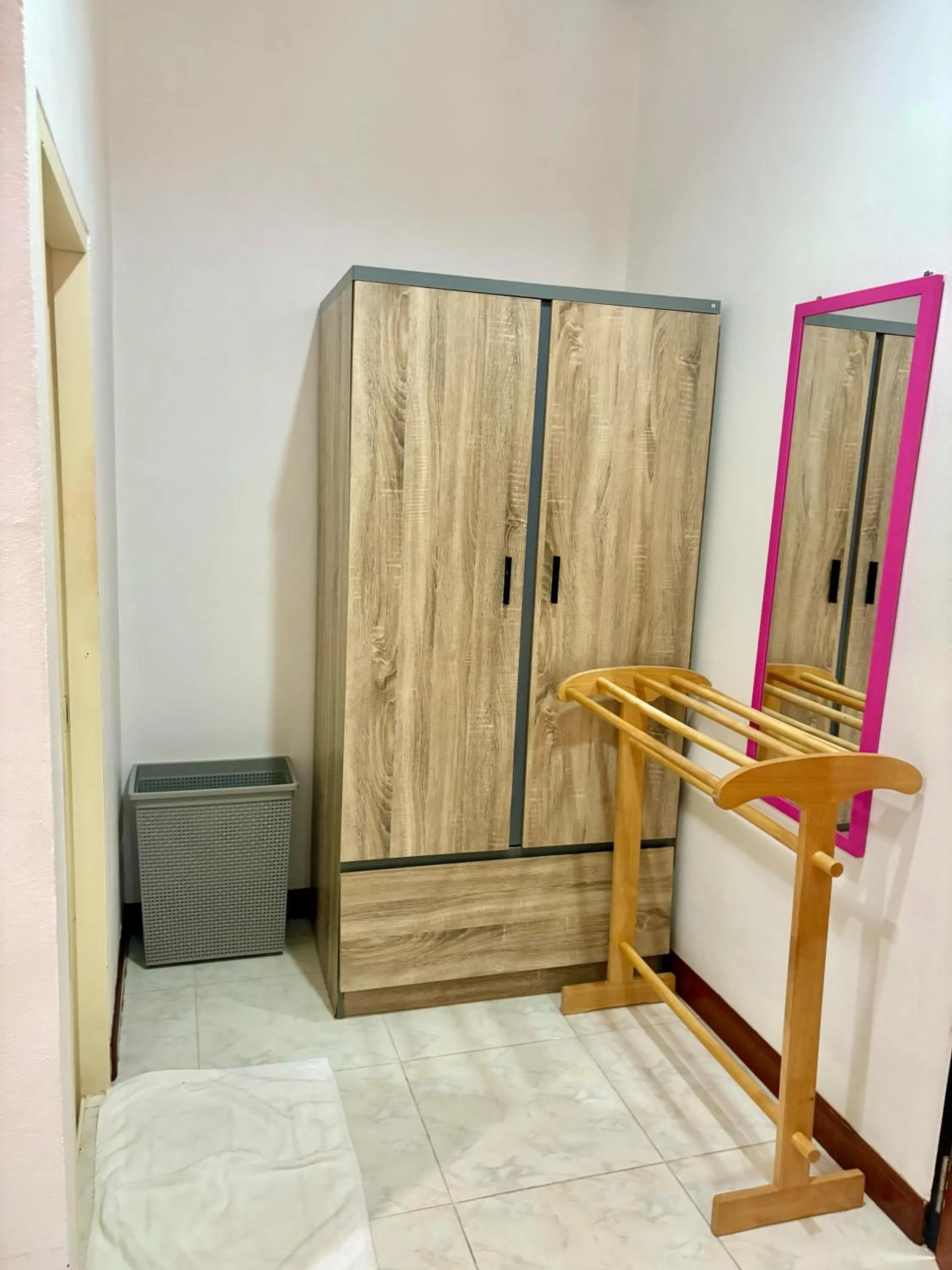 wardrobe in Lanta Grand House