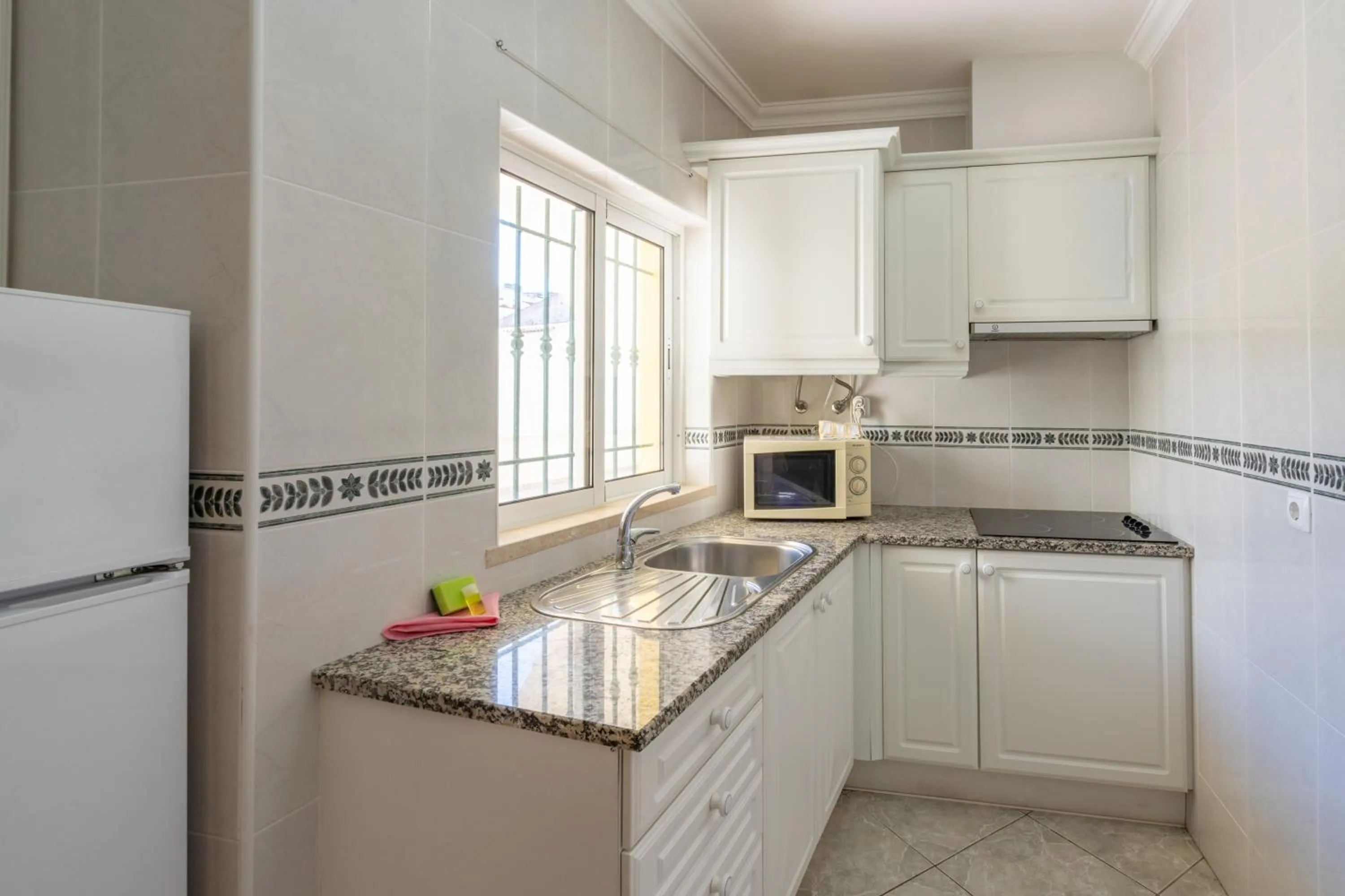 Kitchen or kitchenette in Torre da Aldeia by Umbral