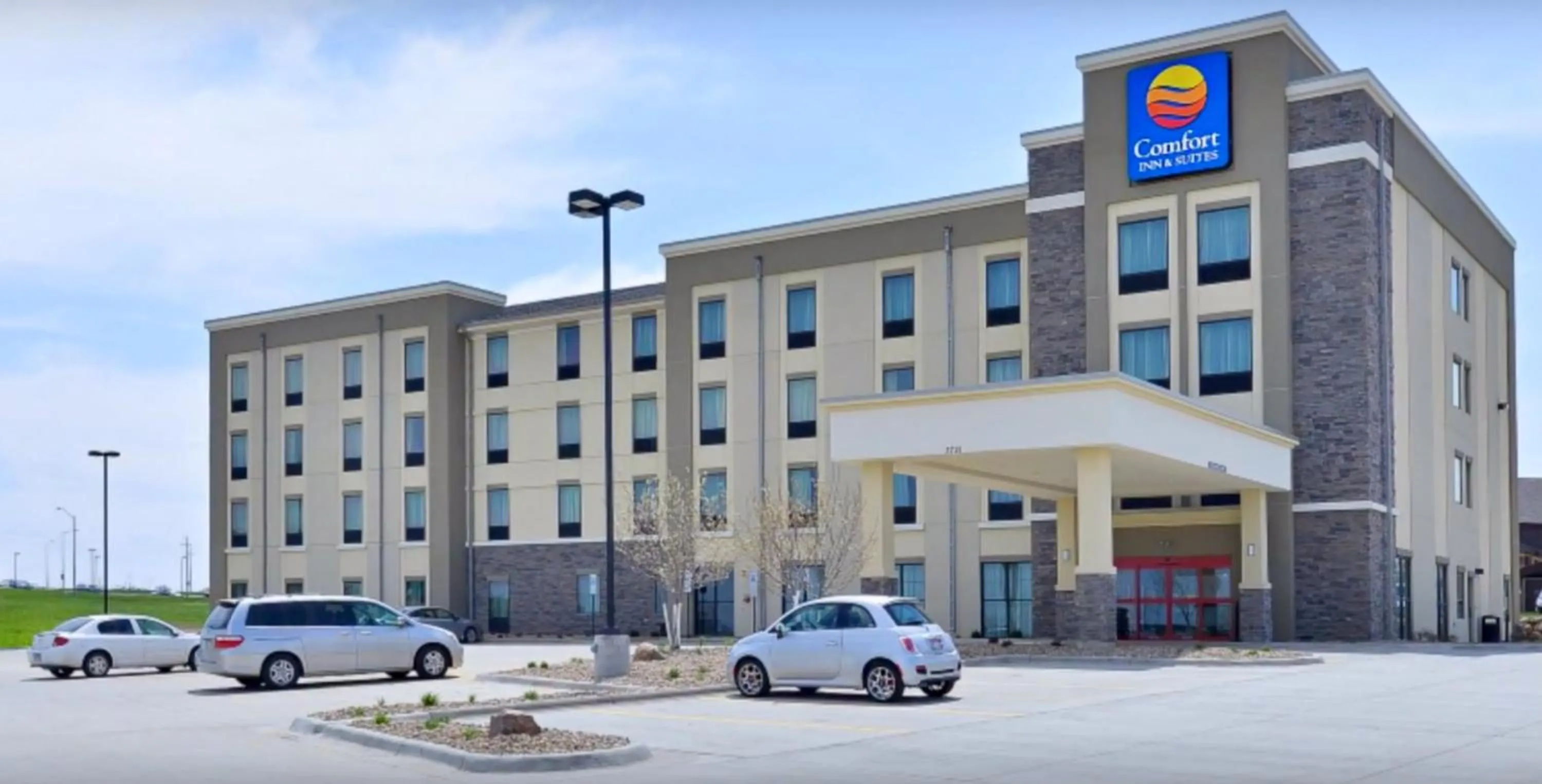 Facade/entrance in Comfort Inn & Suites Avera Southwest