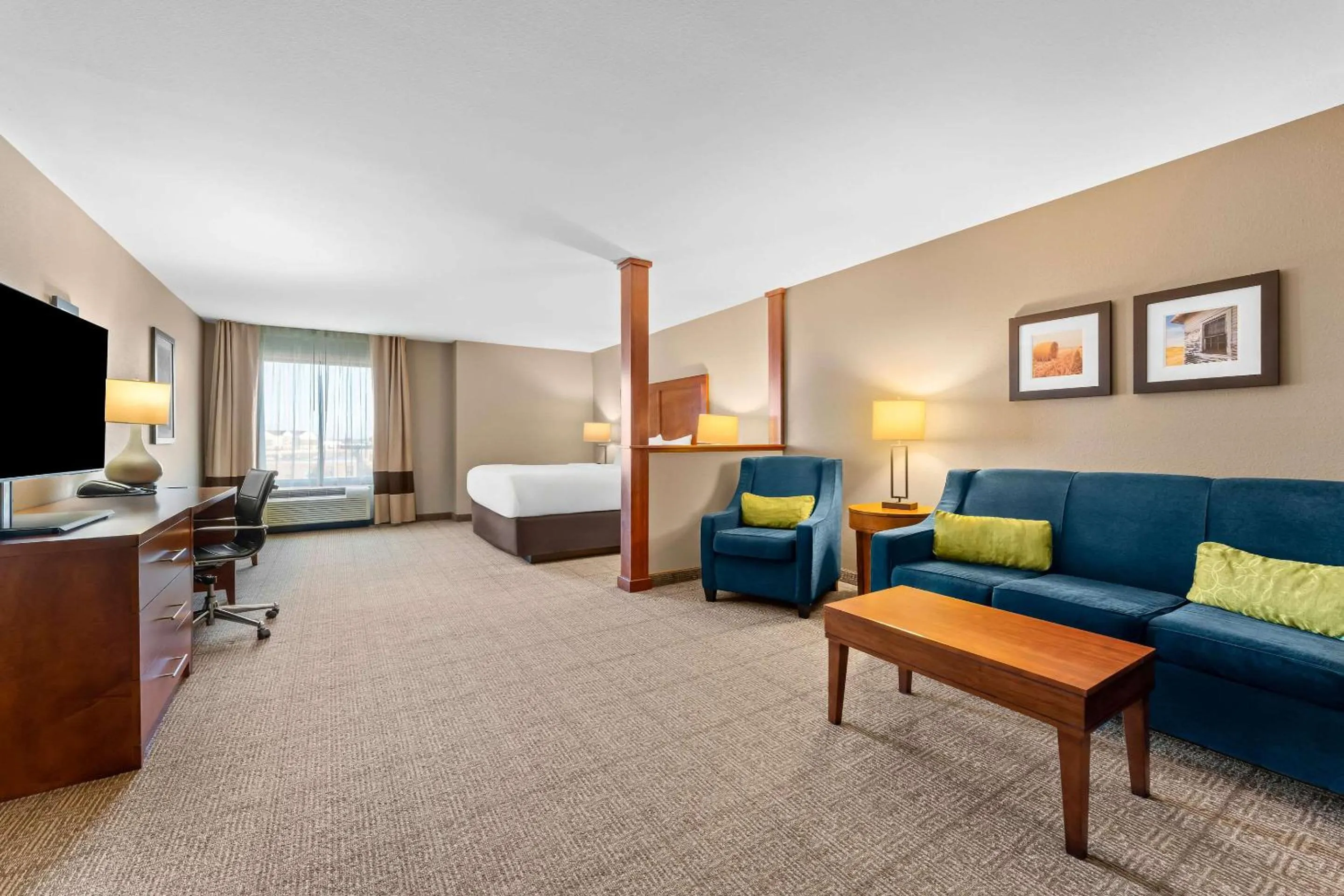 Bedroom, Bed in Comfort Inn & Suites Avera Southwest