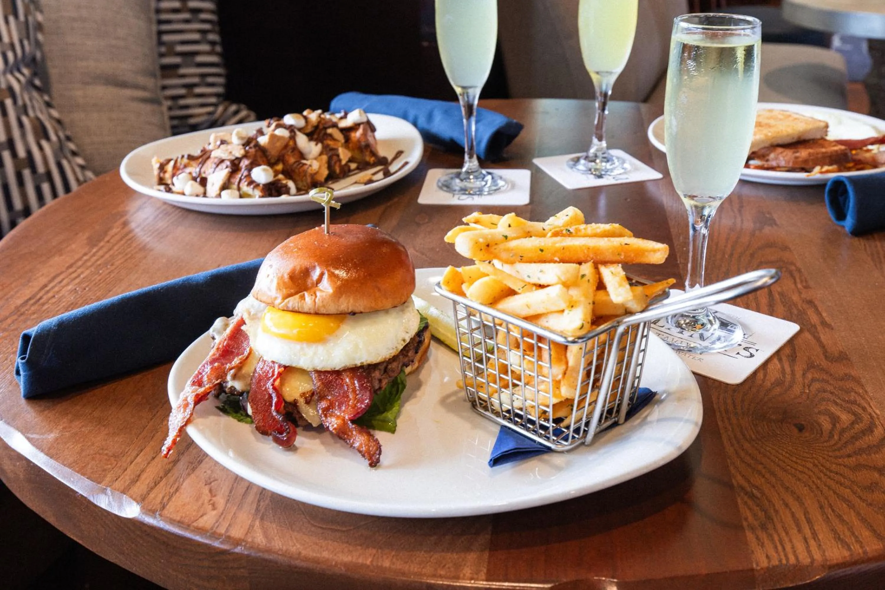 Restaurant/places to eat in The Inn at Harbor Shores