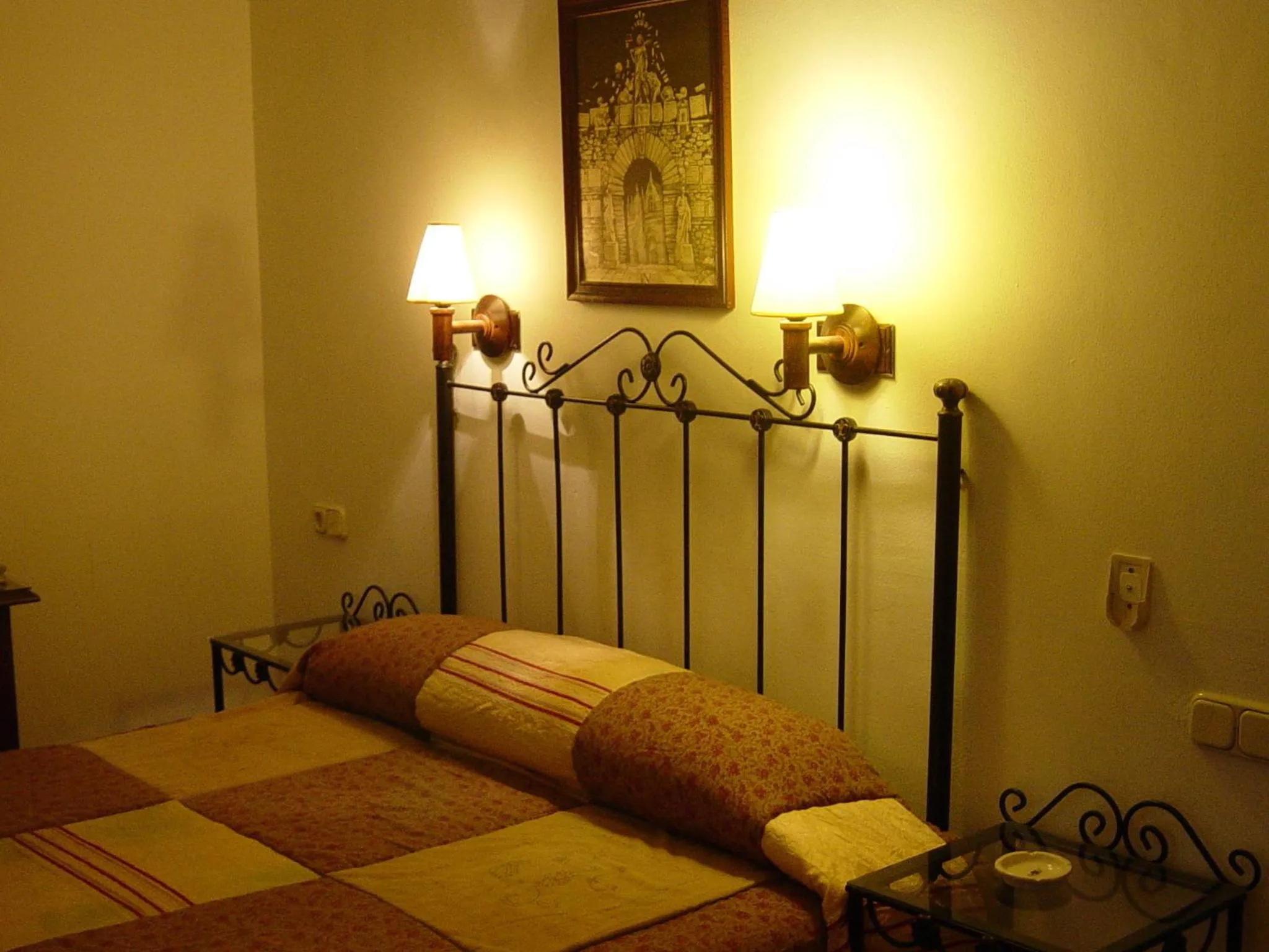 Bed in Hostal Colon Antequera