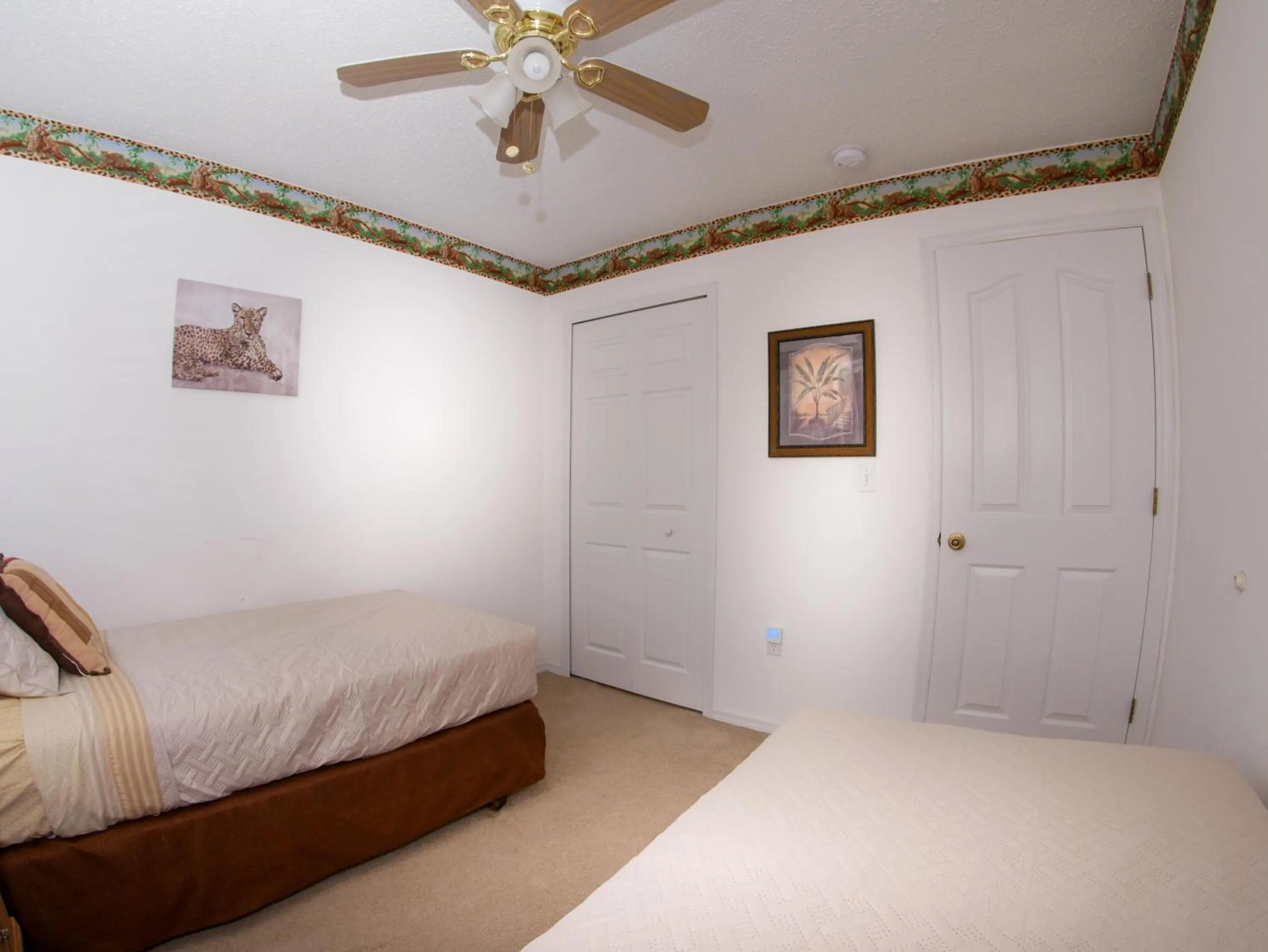 Bedroom, Bed in Large Pool With Jacuzzi, Near The Disney Attractions!!