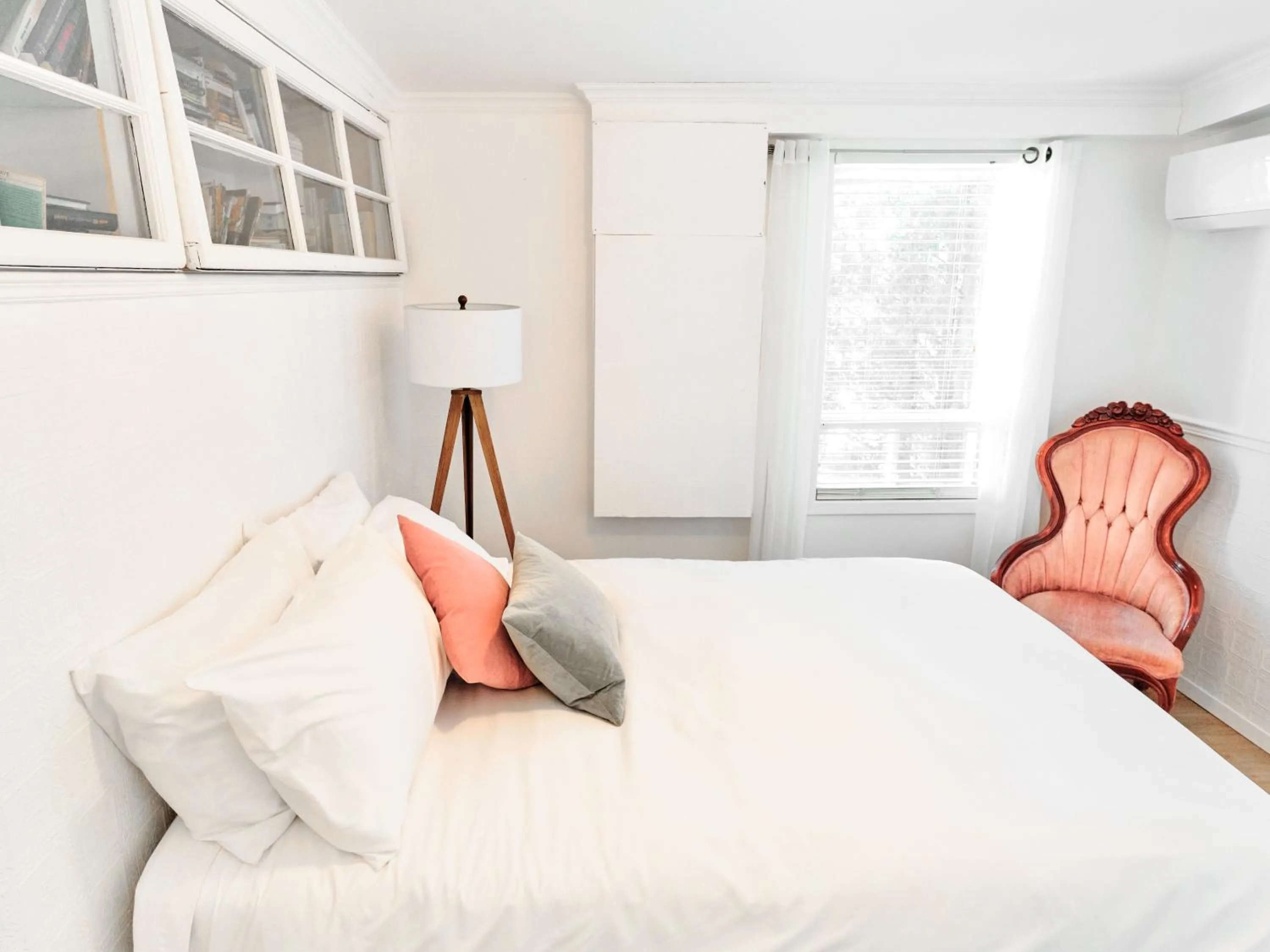 Bed in BALCON BLANC - Auberge à Chicoutimi, Saguenay