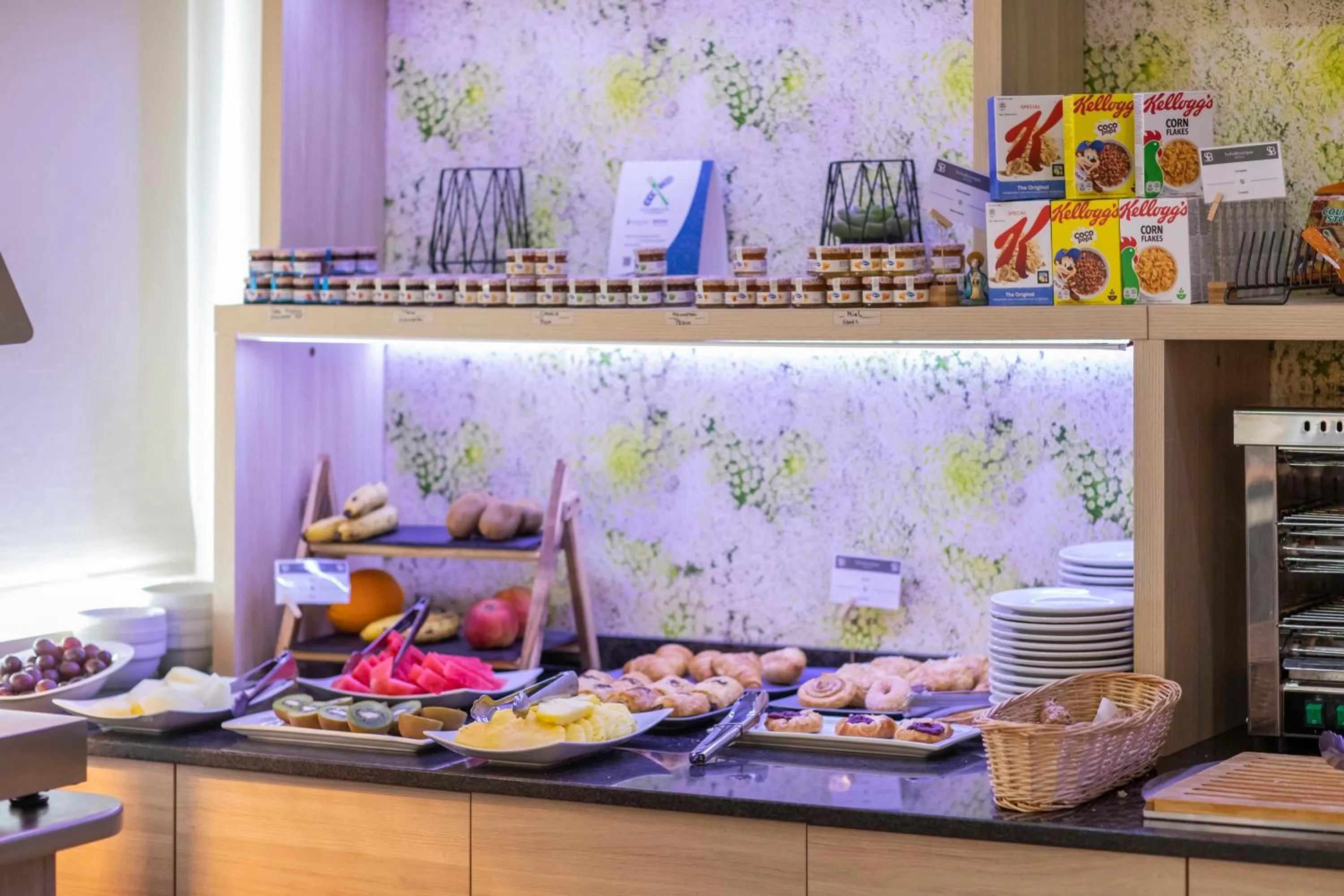 Buffet breakfast in Soho Boutique Bahía Málaga