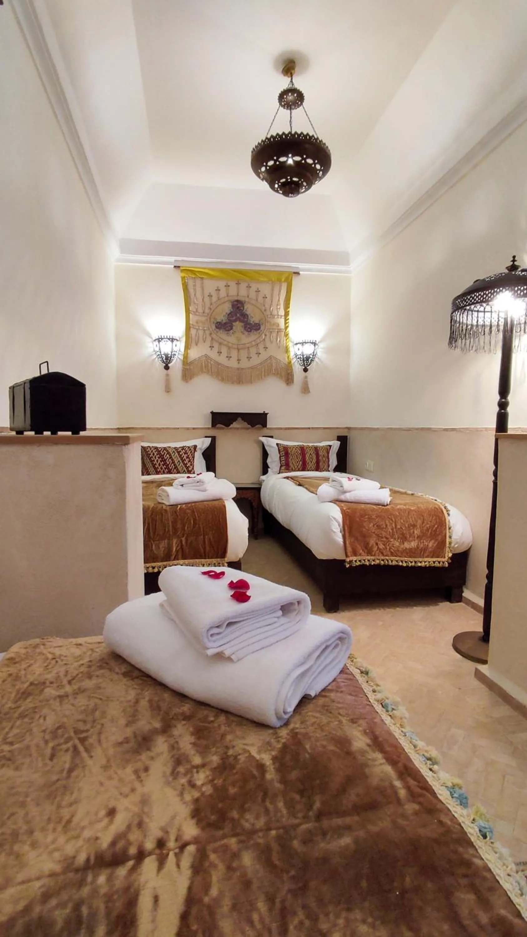 Bed in RIAD DAR En-Nawat