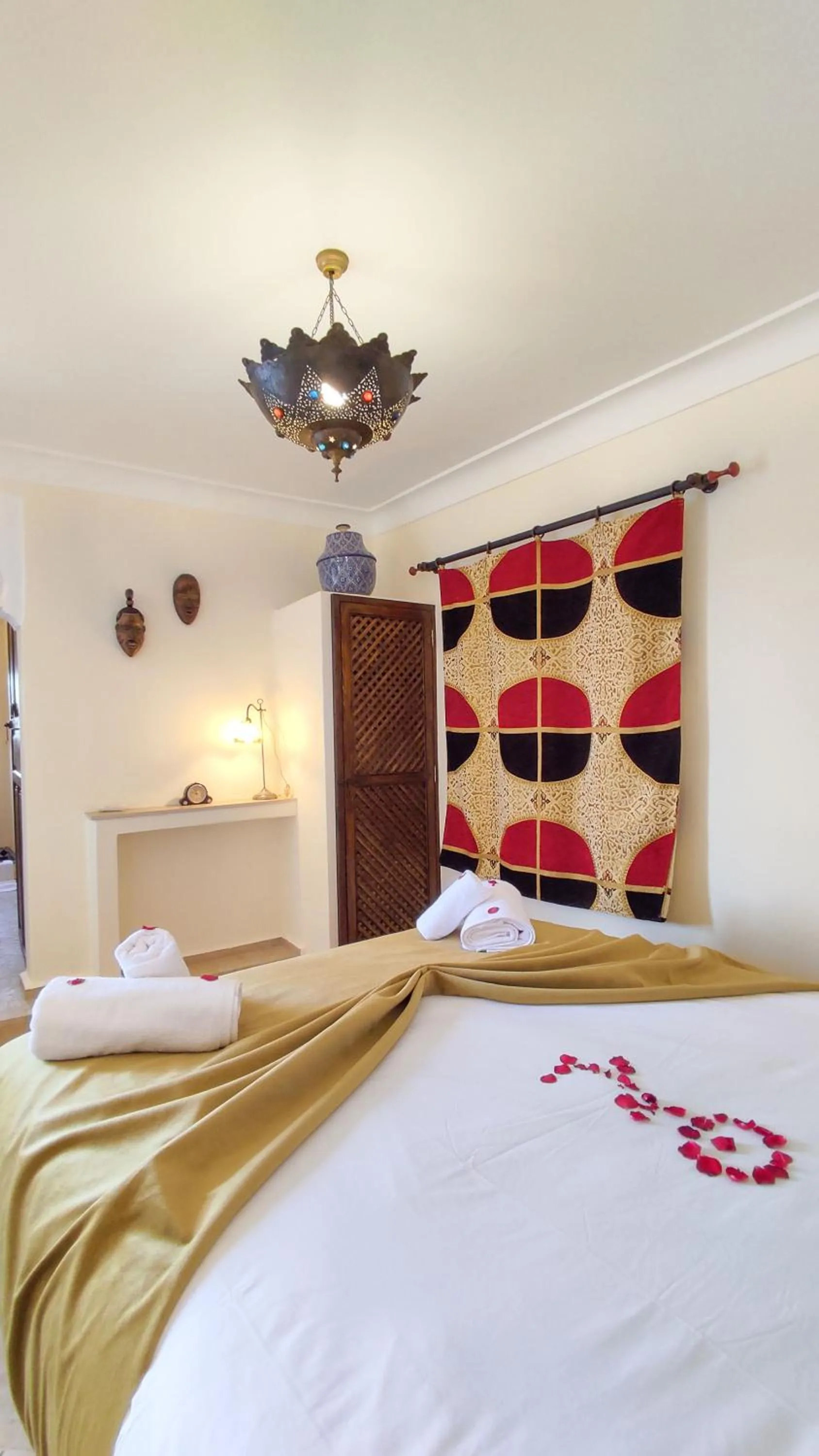 Bed in RIAD DAR En-Nawat