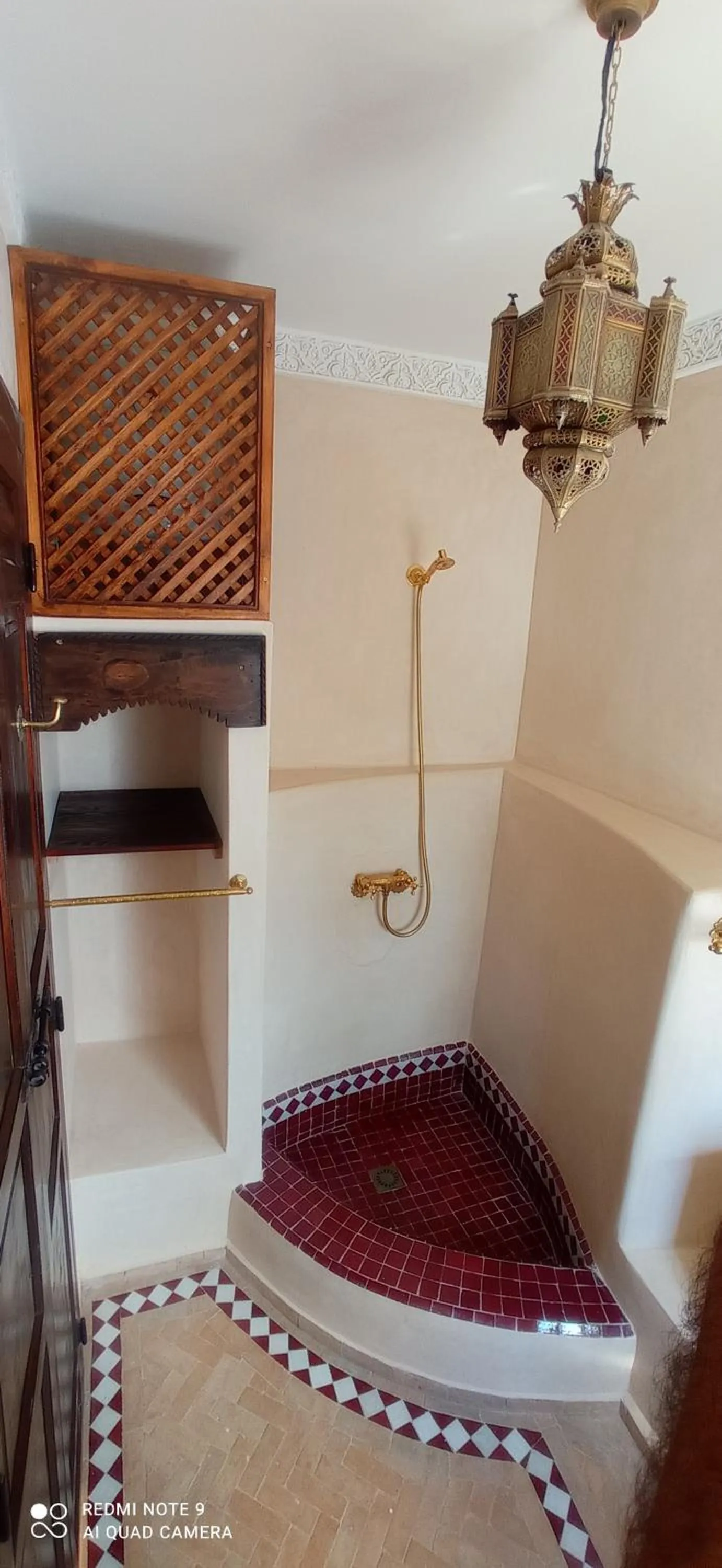 Shower, Bed in RIAD DAR En-Nawat