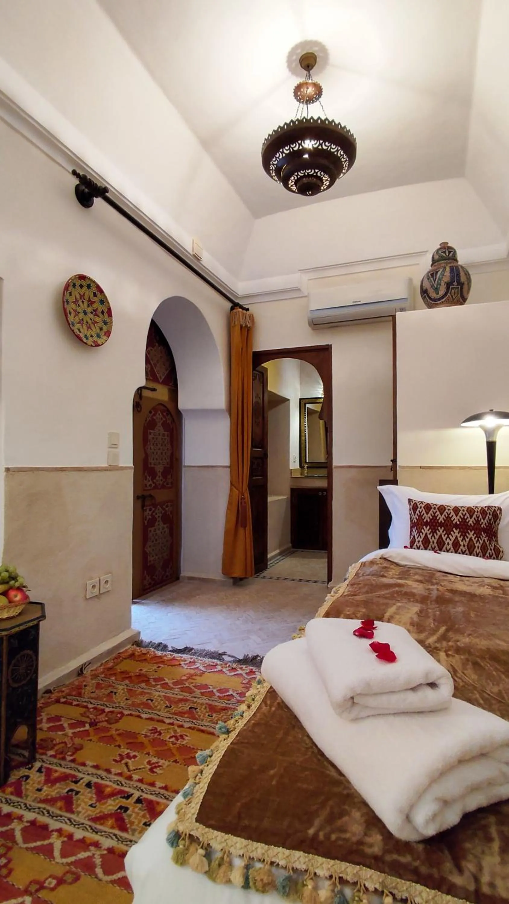 Bed in RIAD DAR En-Nawat