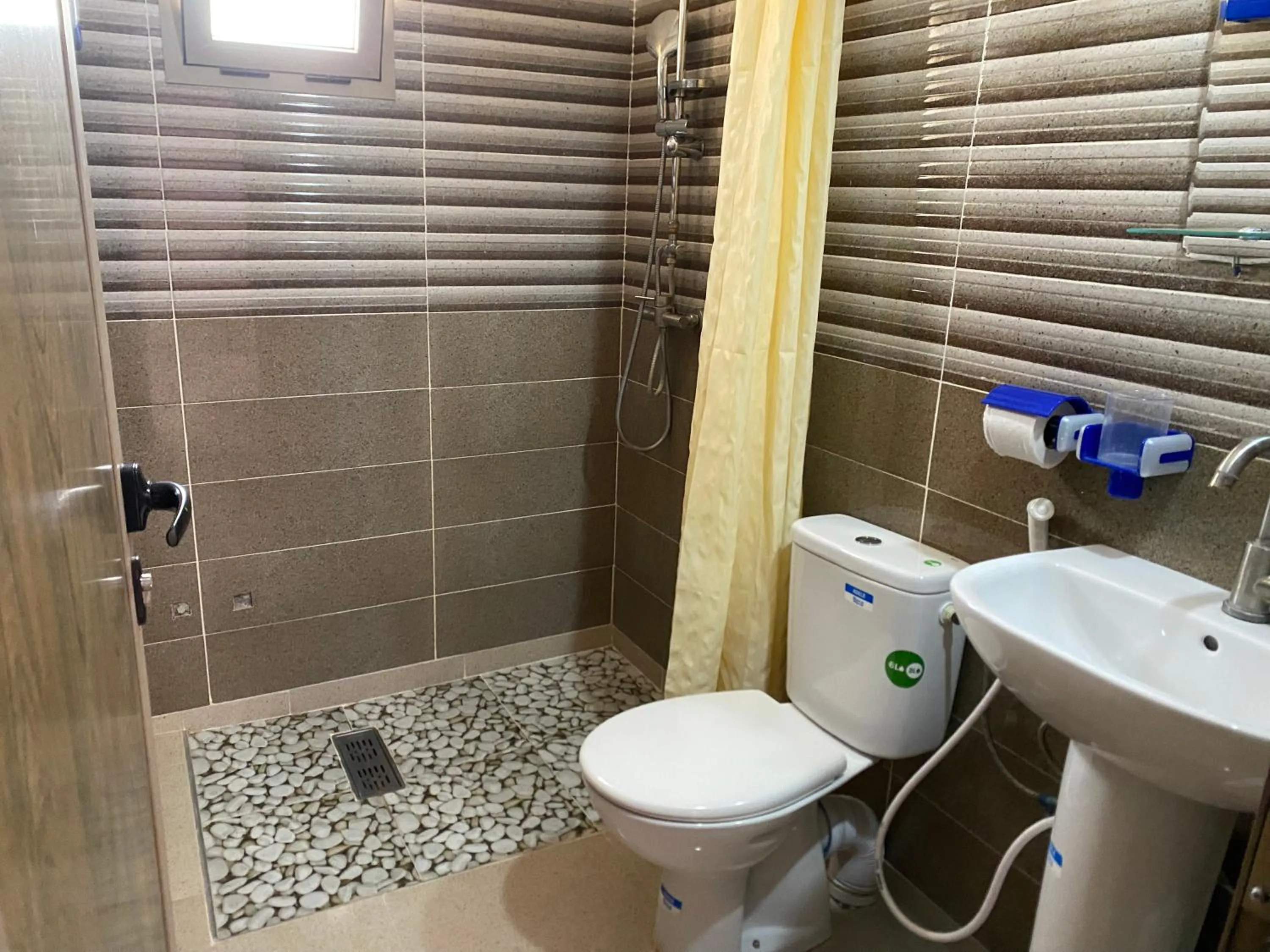 Bathroom in IGHIZ INN resort