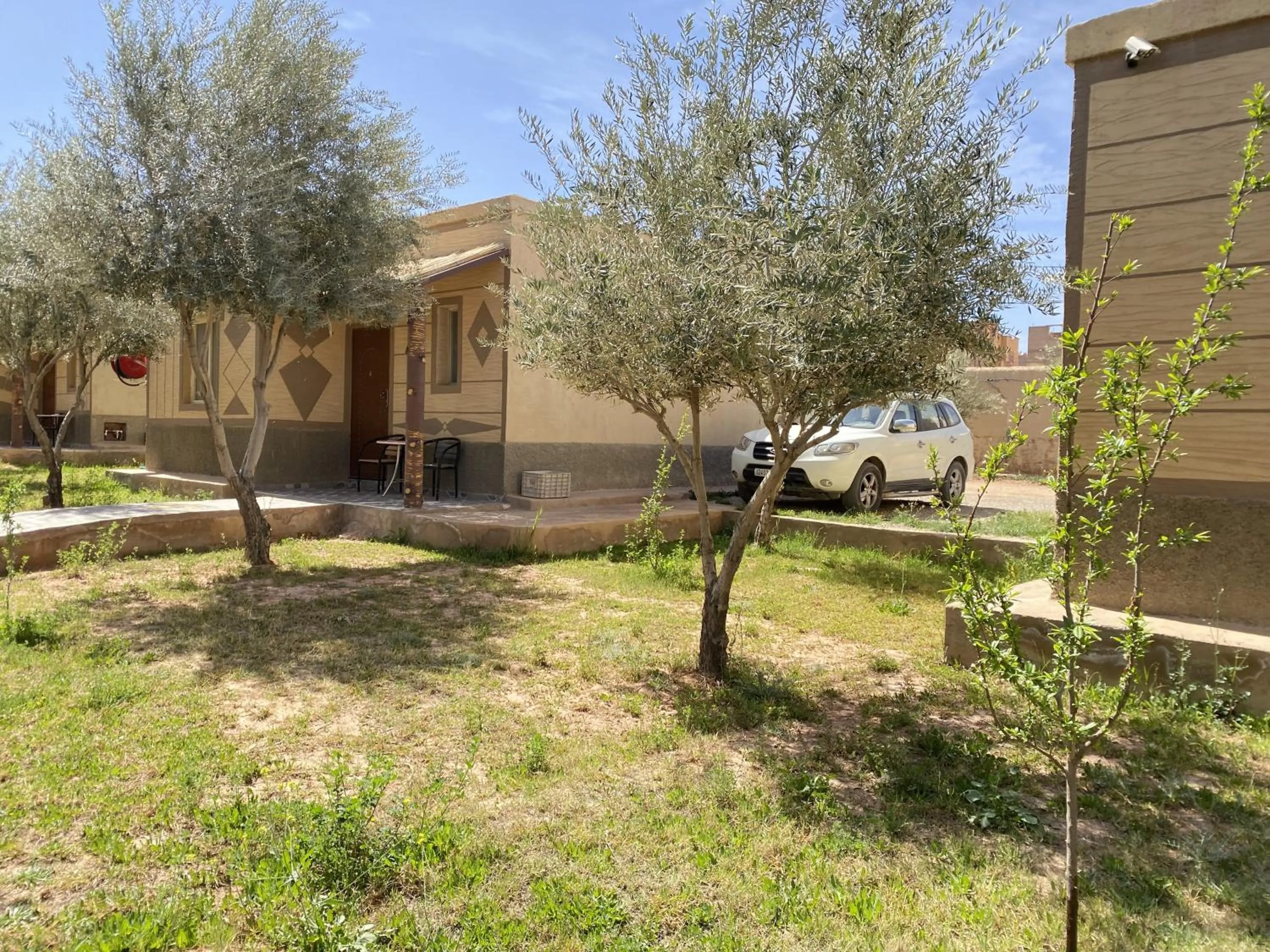 Parking in IGHIZ INN resort