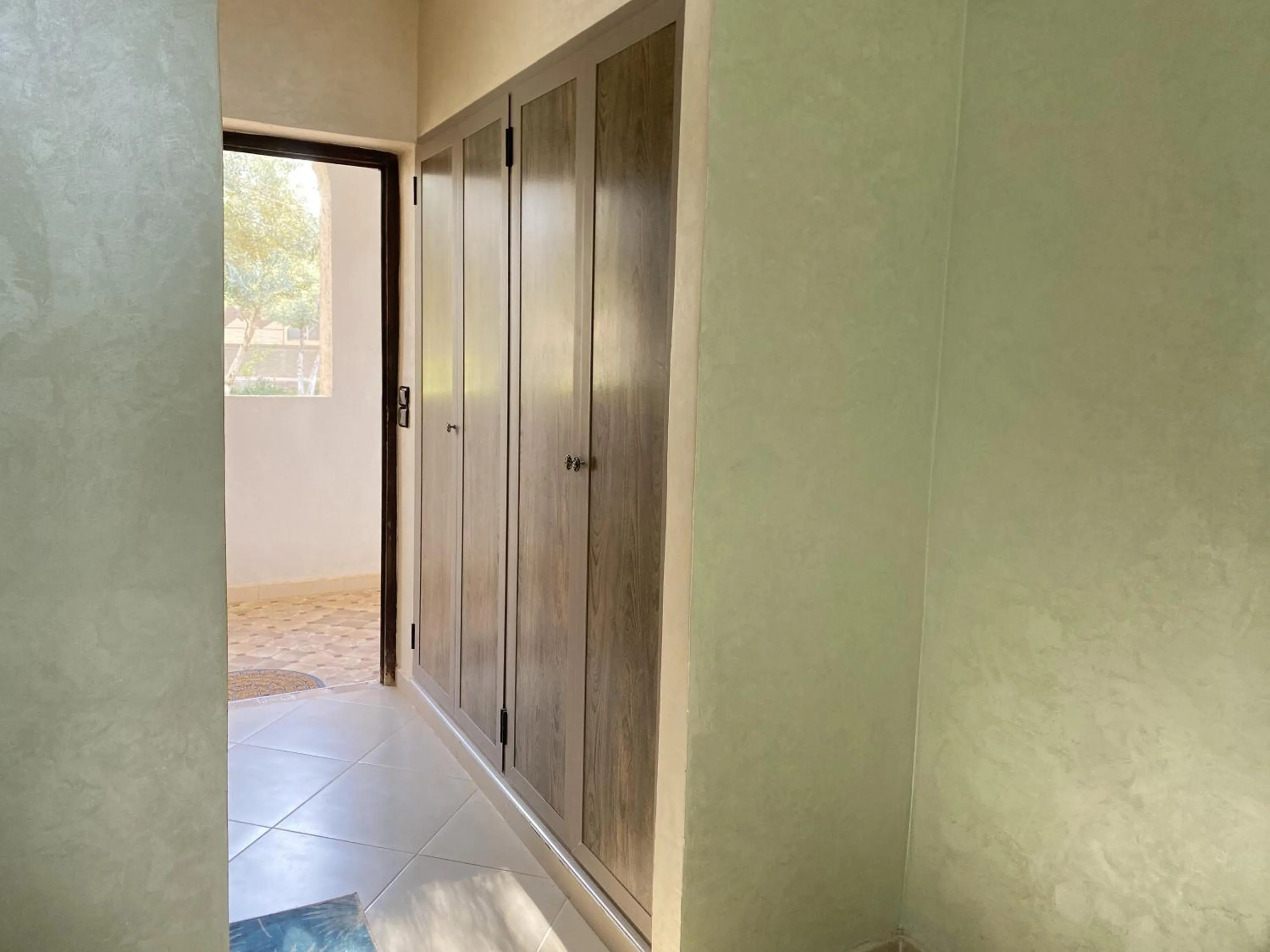 wardrobe in IGHIZ INN resort