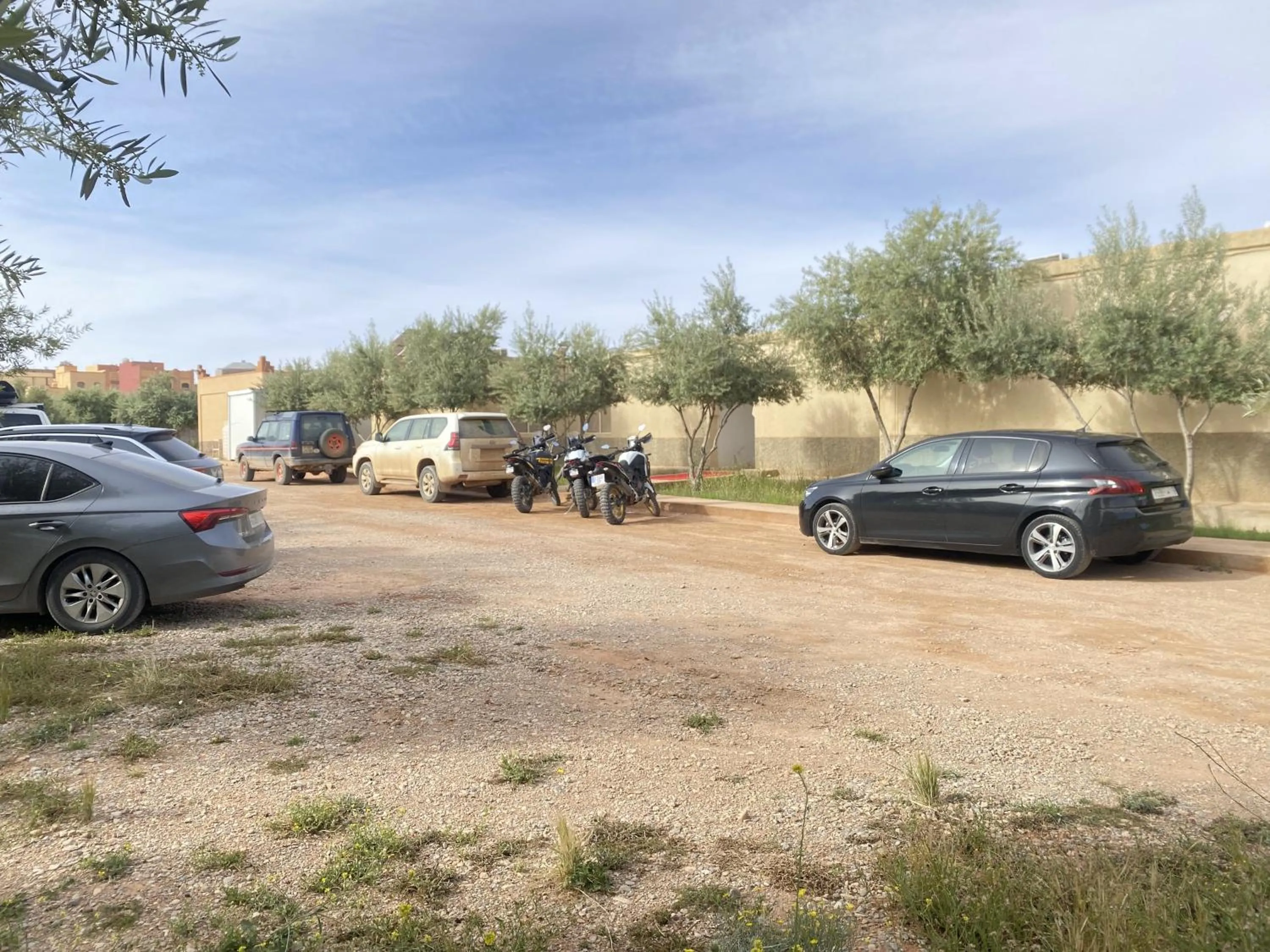 Parking in IGHIZ INN resort