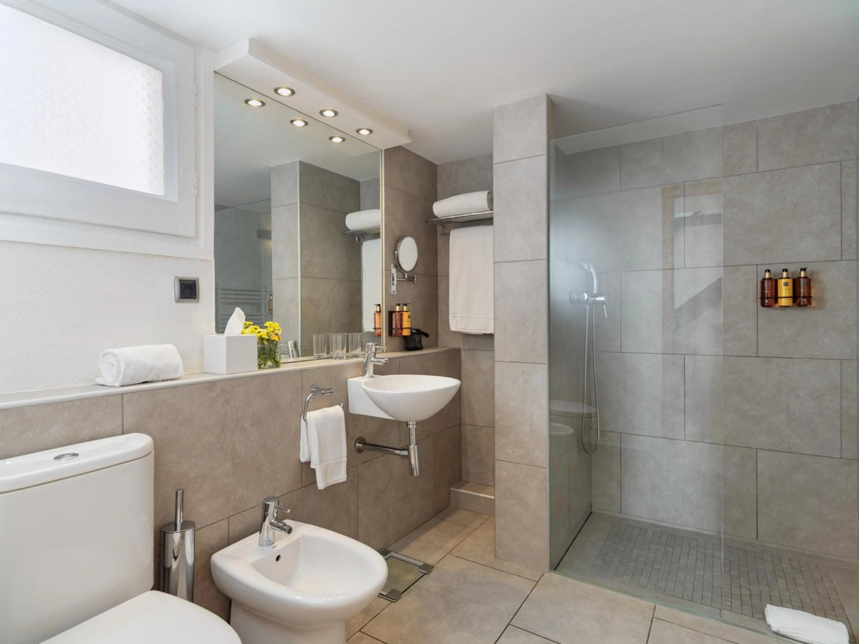 Bathroom in Boutique Hotel H10 Catalunya Plaza