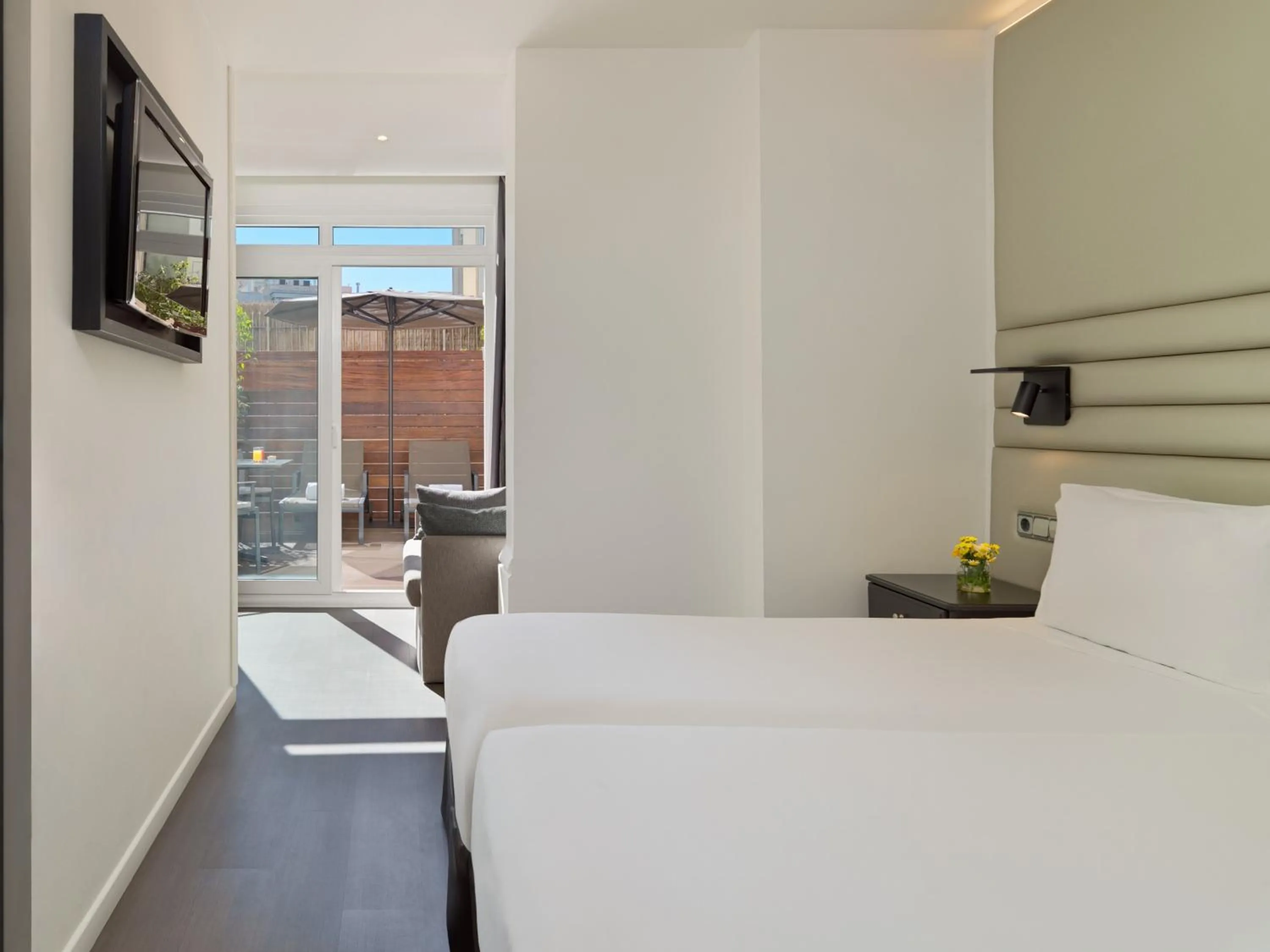 Bed in Boutique Hotel H10 Catalunya Plaza