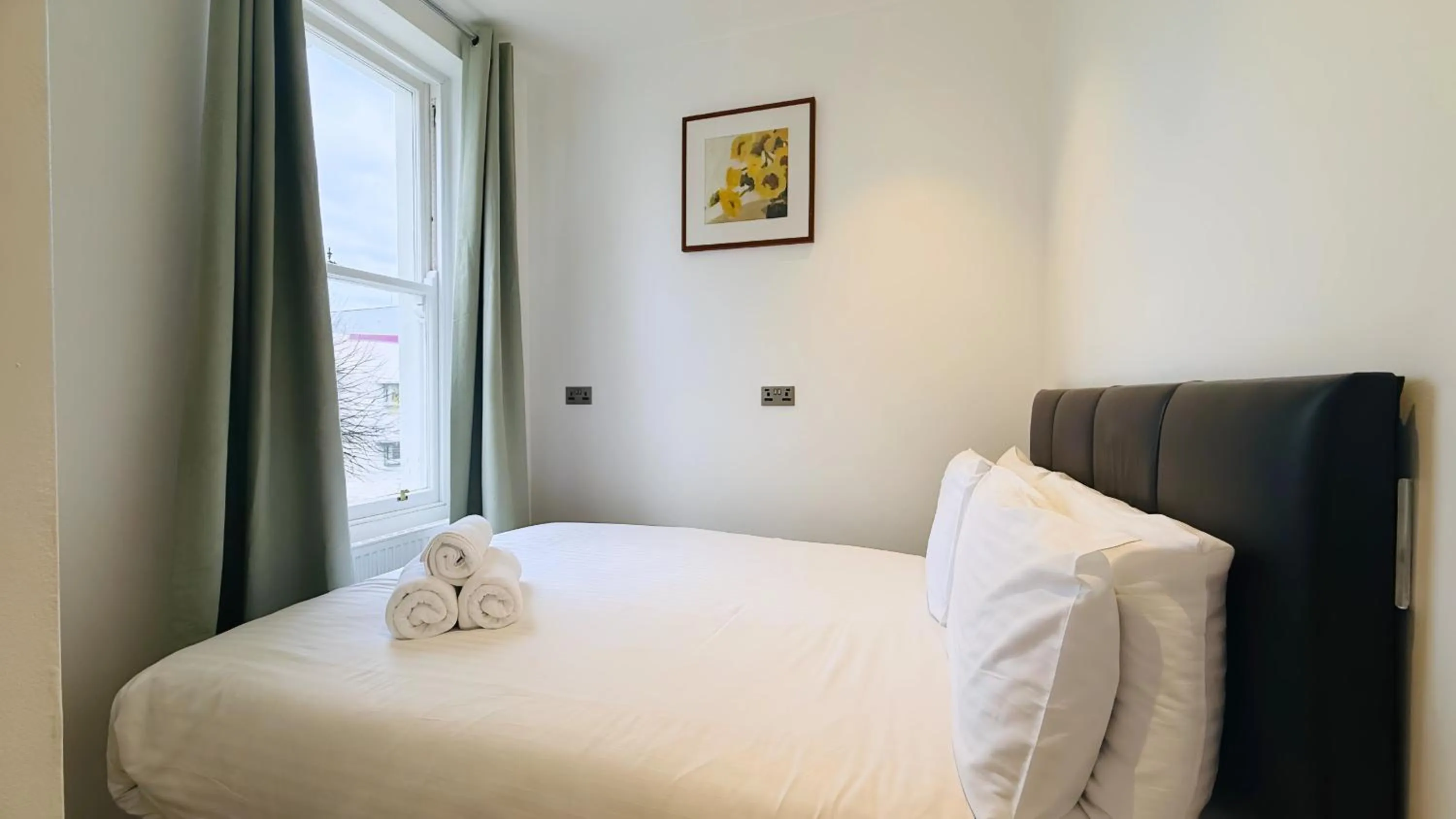 Bed in Osborne Aparthotel