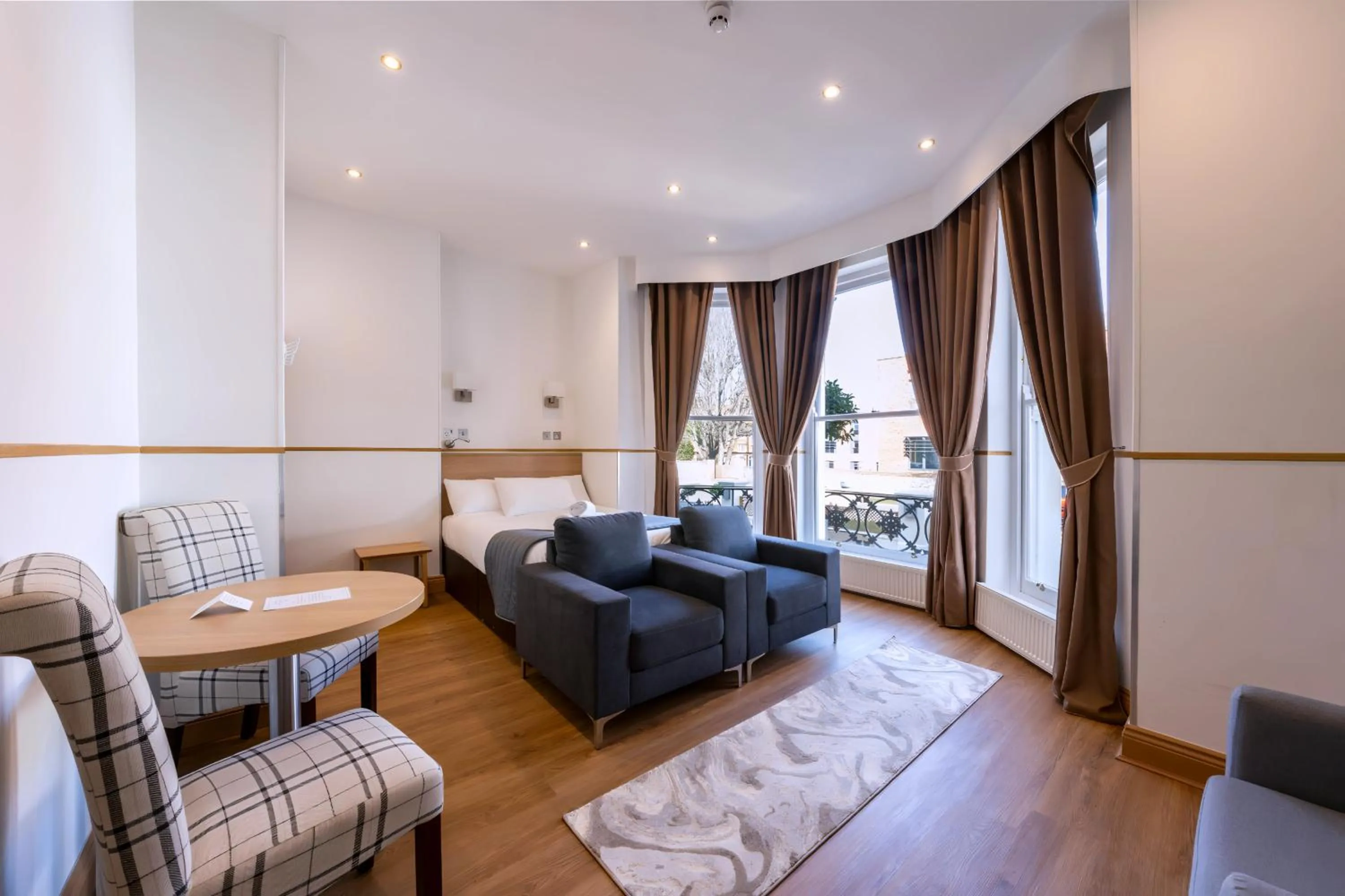 Bed in Osborne Aparthotel