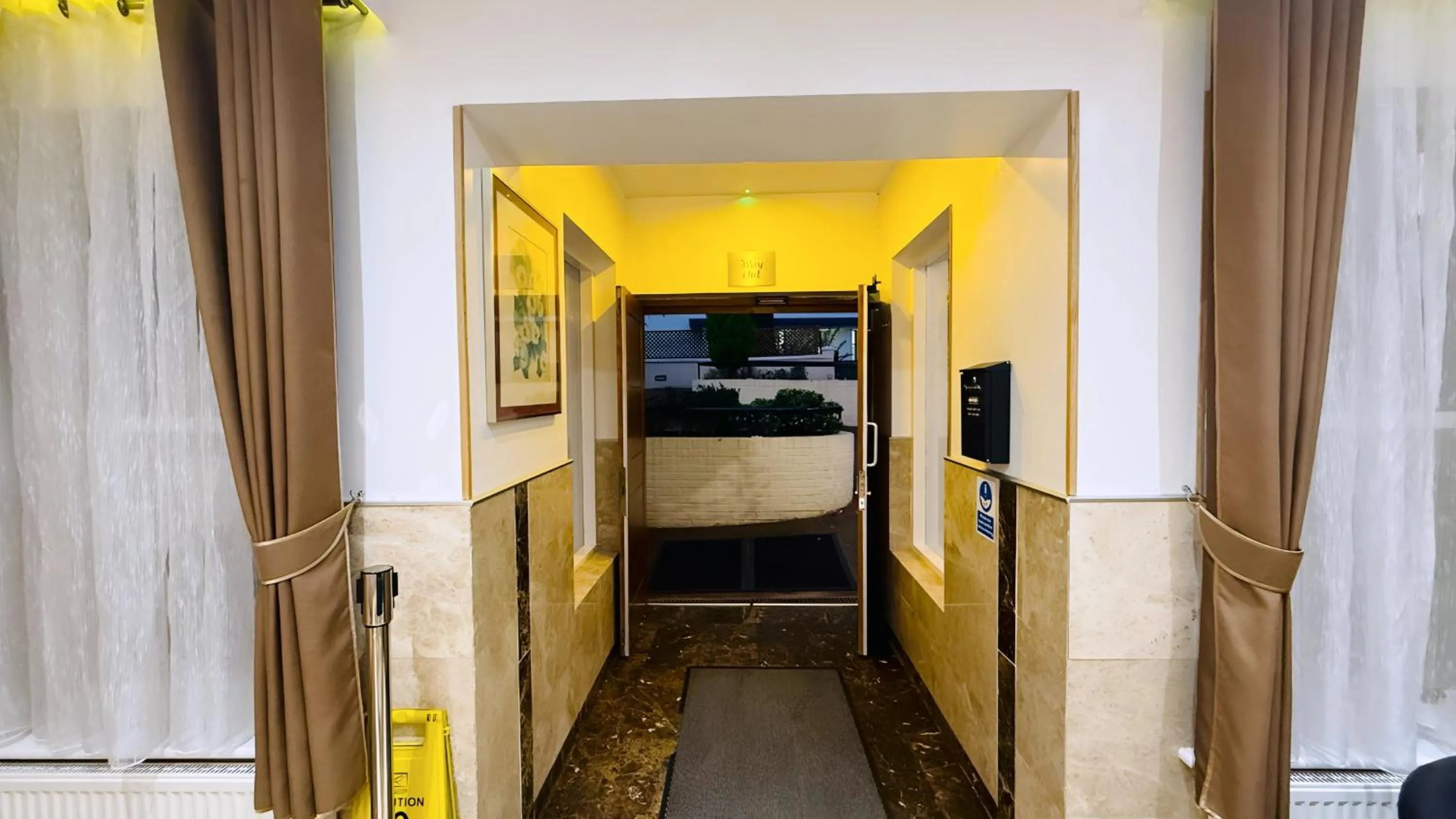 Lobby or reception in Osborne Aparthotel