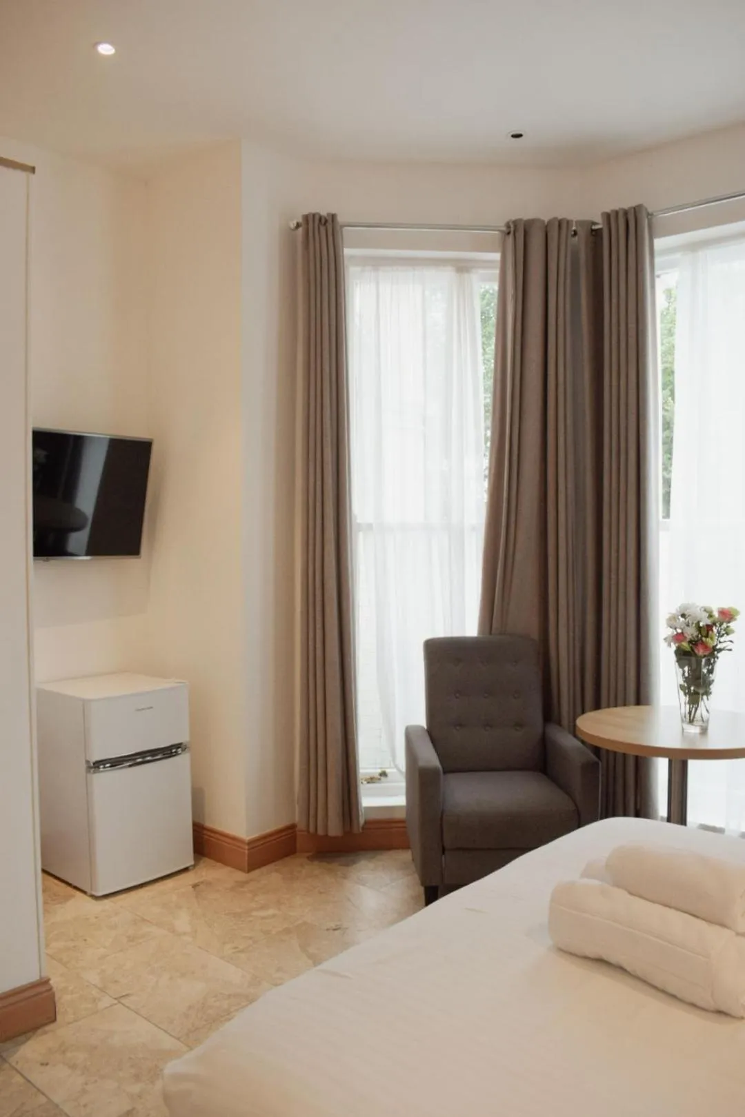 Photo of the whole room, Bed in Osborne Aparthotel