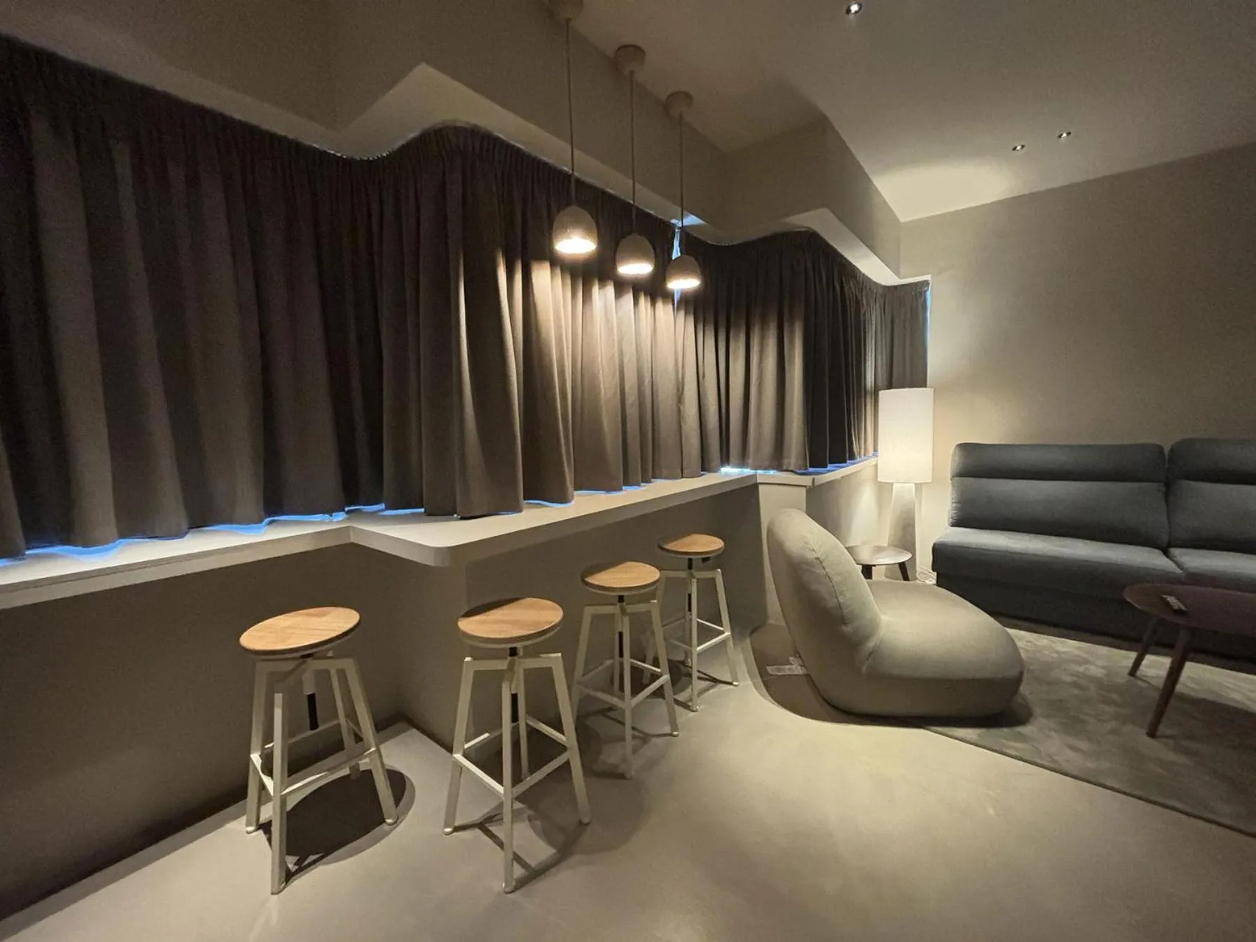 Seating area in Senator Barcelona Apartments