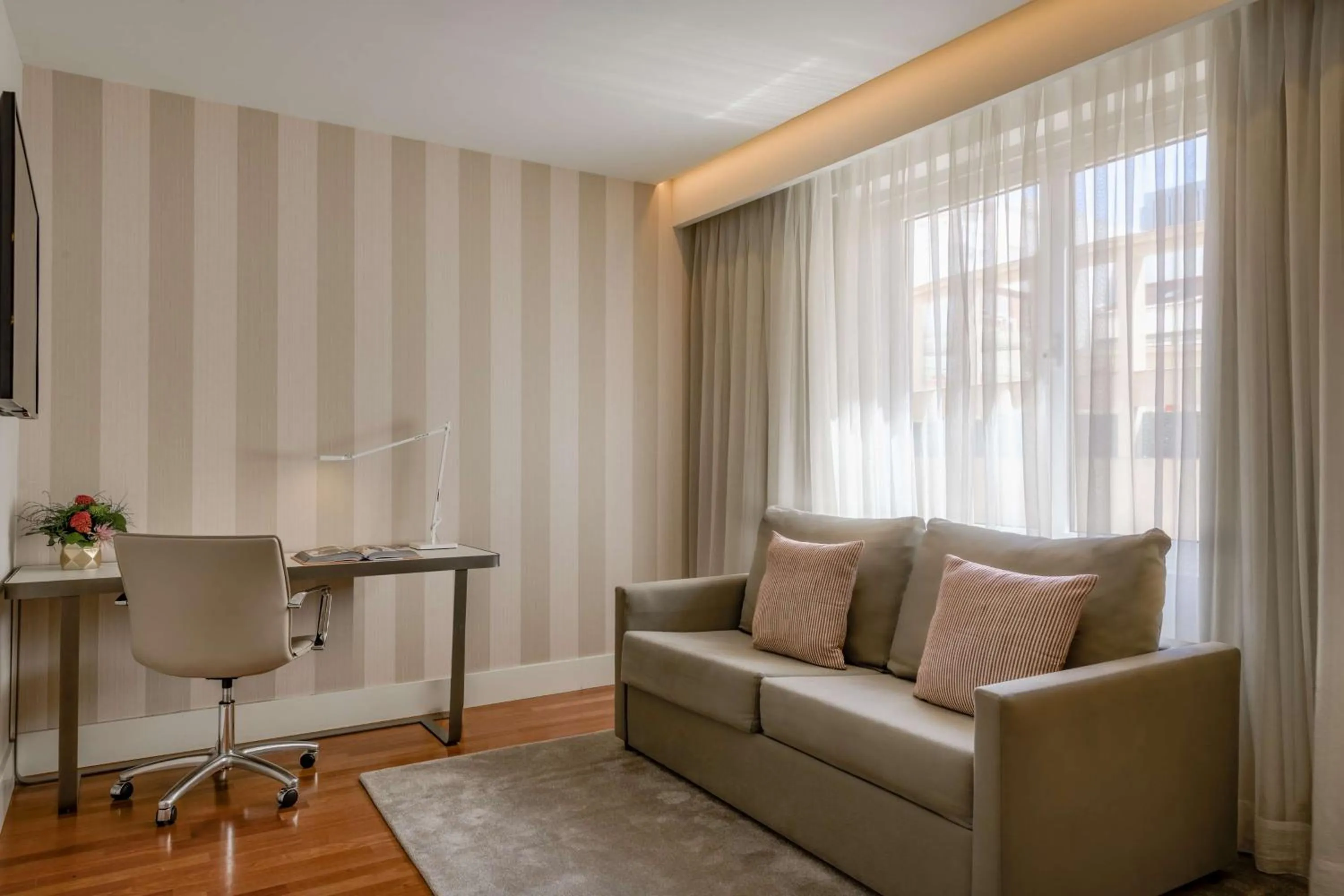 Bedroom in NH Collection Madrid Colón