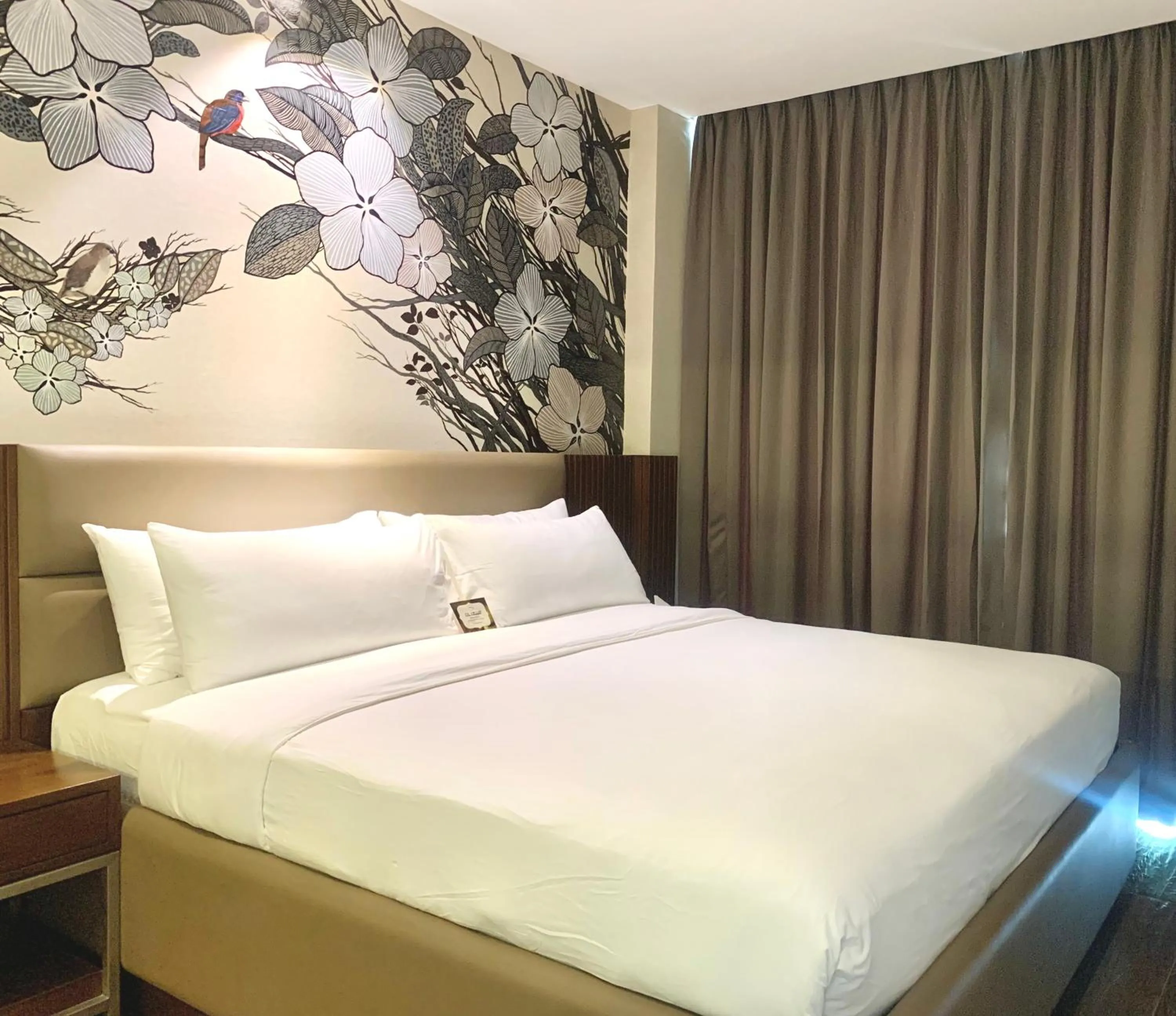 Bedroom, Bed in The Henry Hotel Roost Bacolod