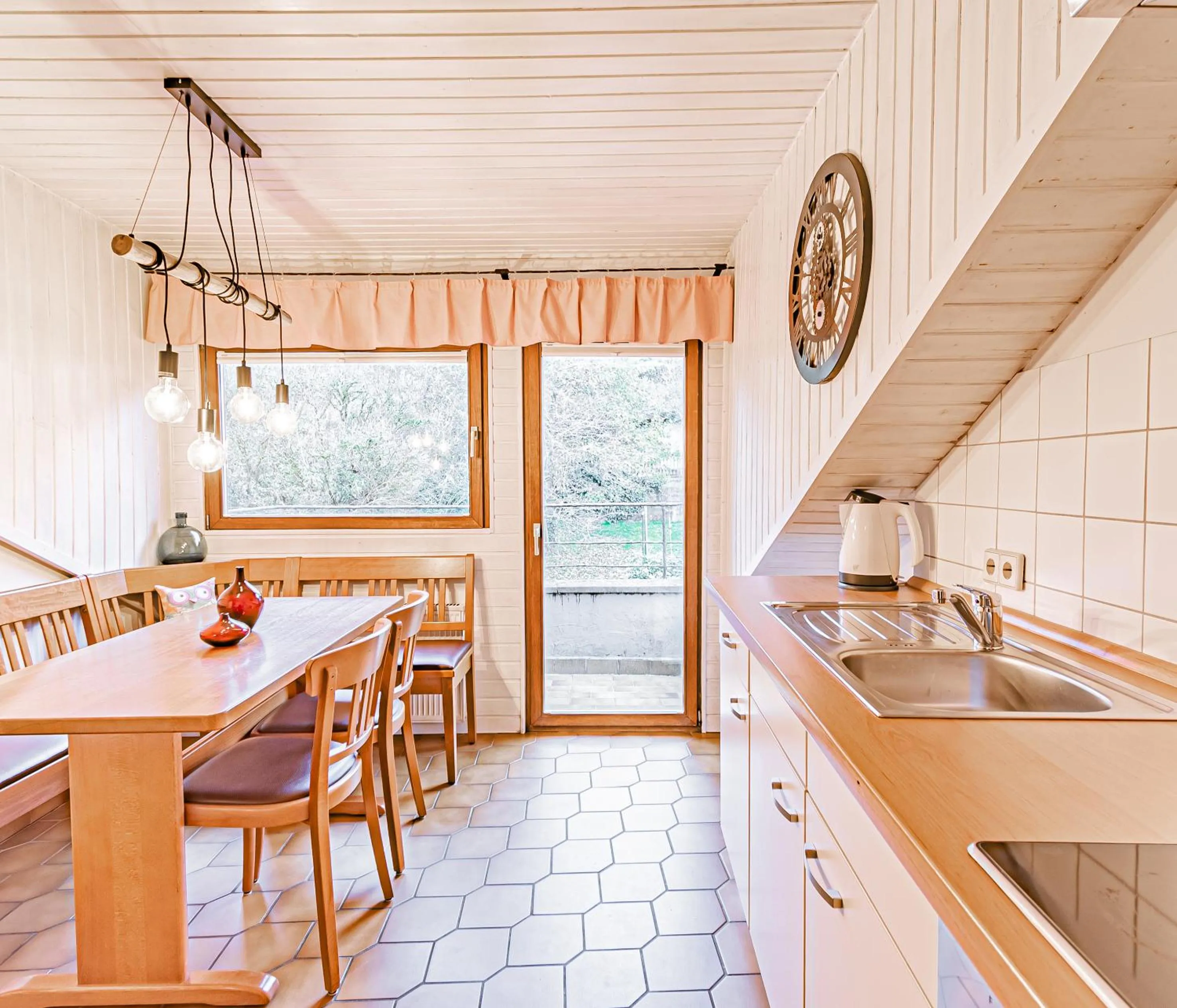 Kitchen or kitchenette in Johannishof Wein-Café & Gästehaus