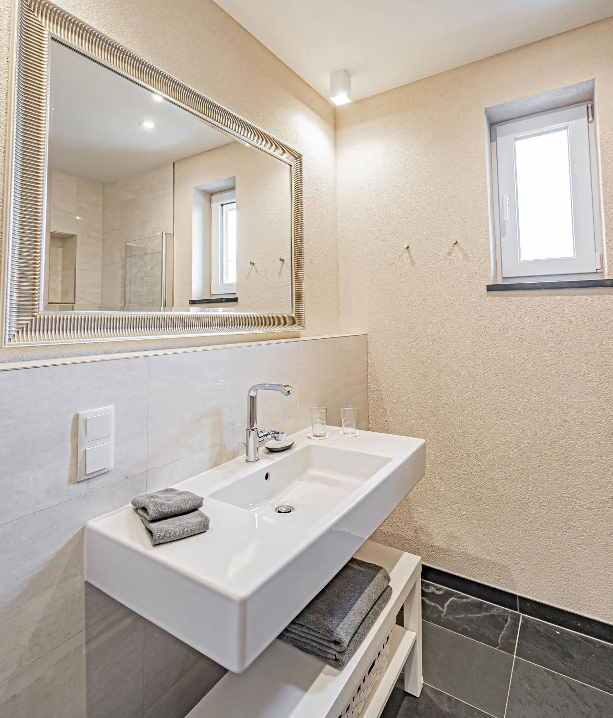 Bathroom in Johannishof Wein-Café & Gästehaus