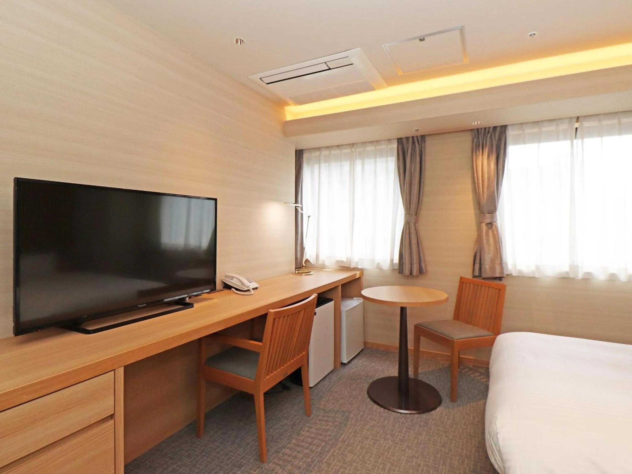 Bedroom, Bed in Chisun Inn Yokohama Tsuzuki