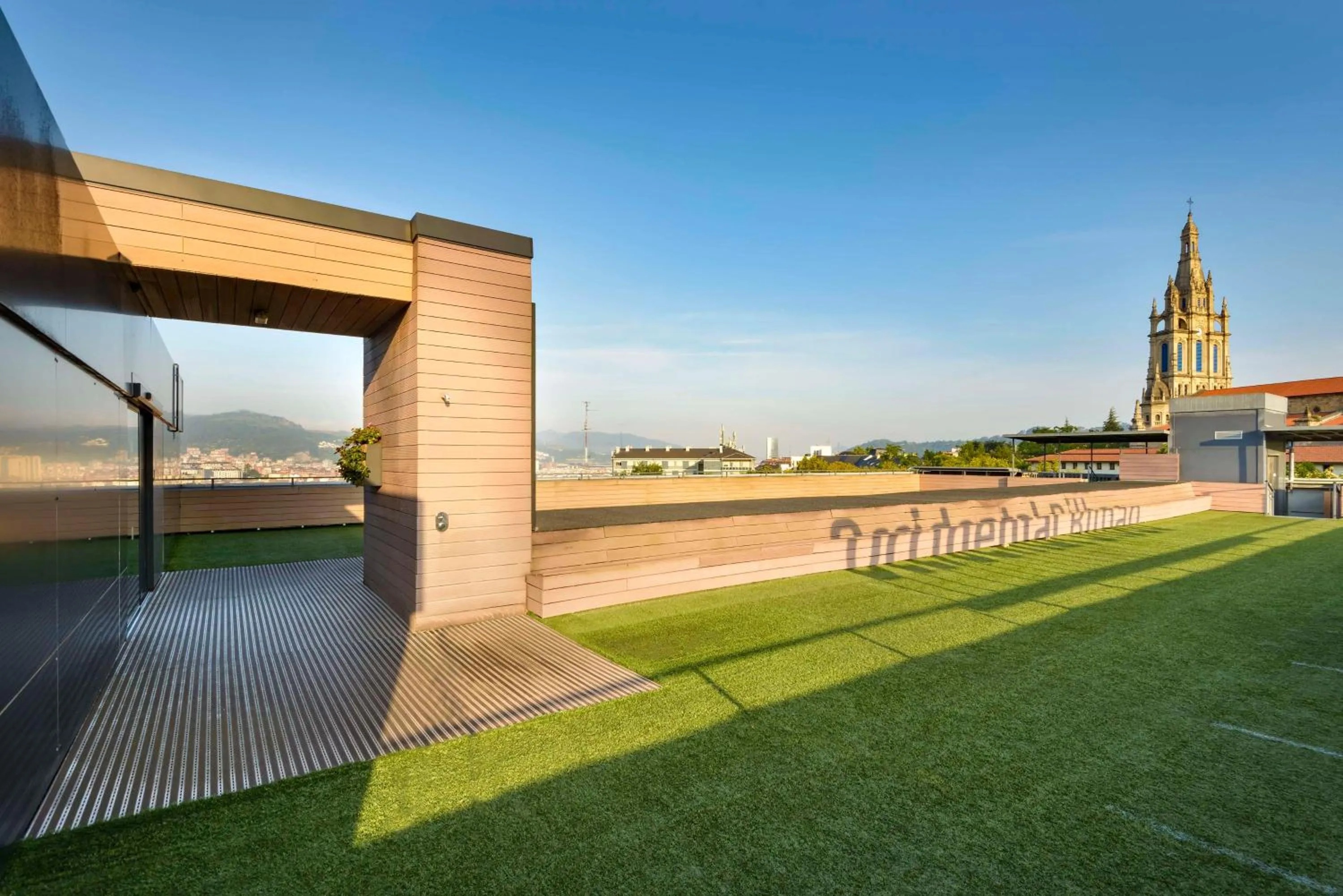 Property building in Occidental Bilbao
