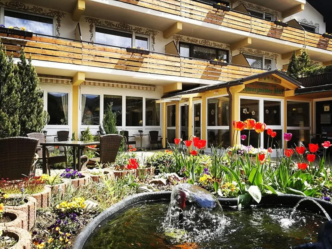 Facade/entrance in Ferienhotel Schwarzwälder Hof