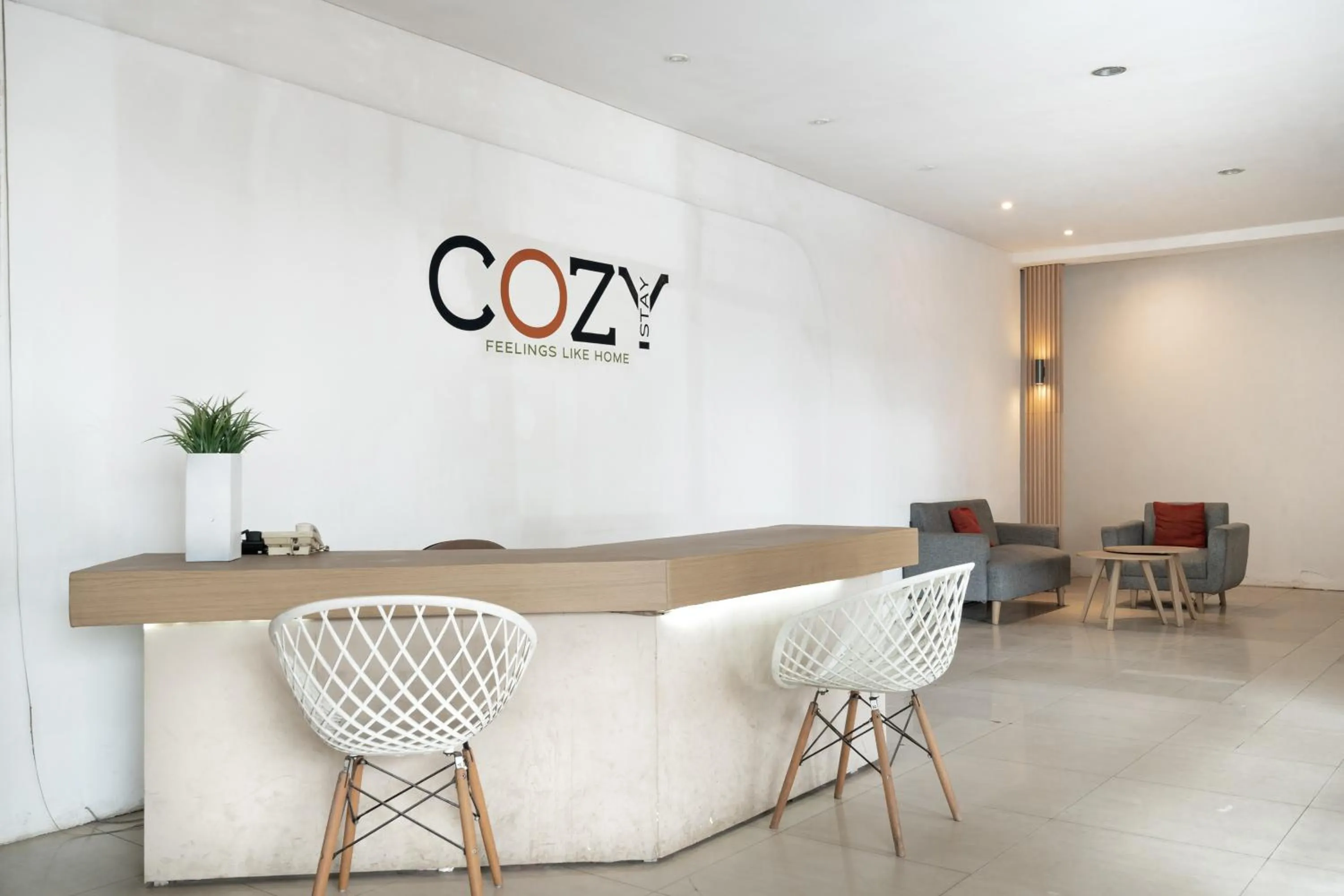 Lobby or reception in Urbanview Hotel Cozy Samarinda by RedDoorz