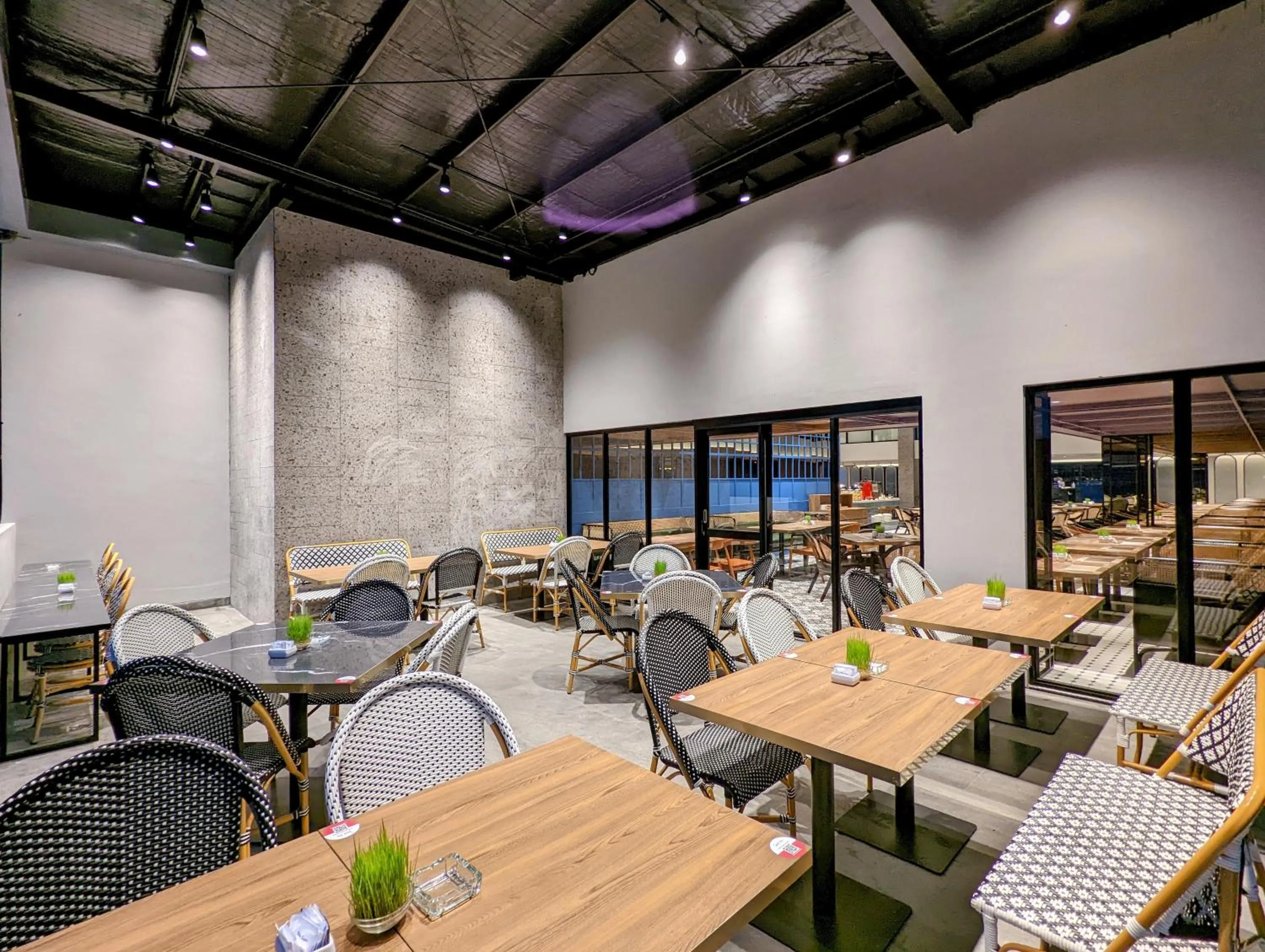 Restaurant/places to eat in Grand Zuri Lubuklinggau