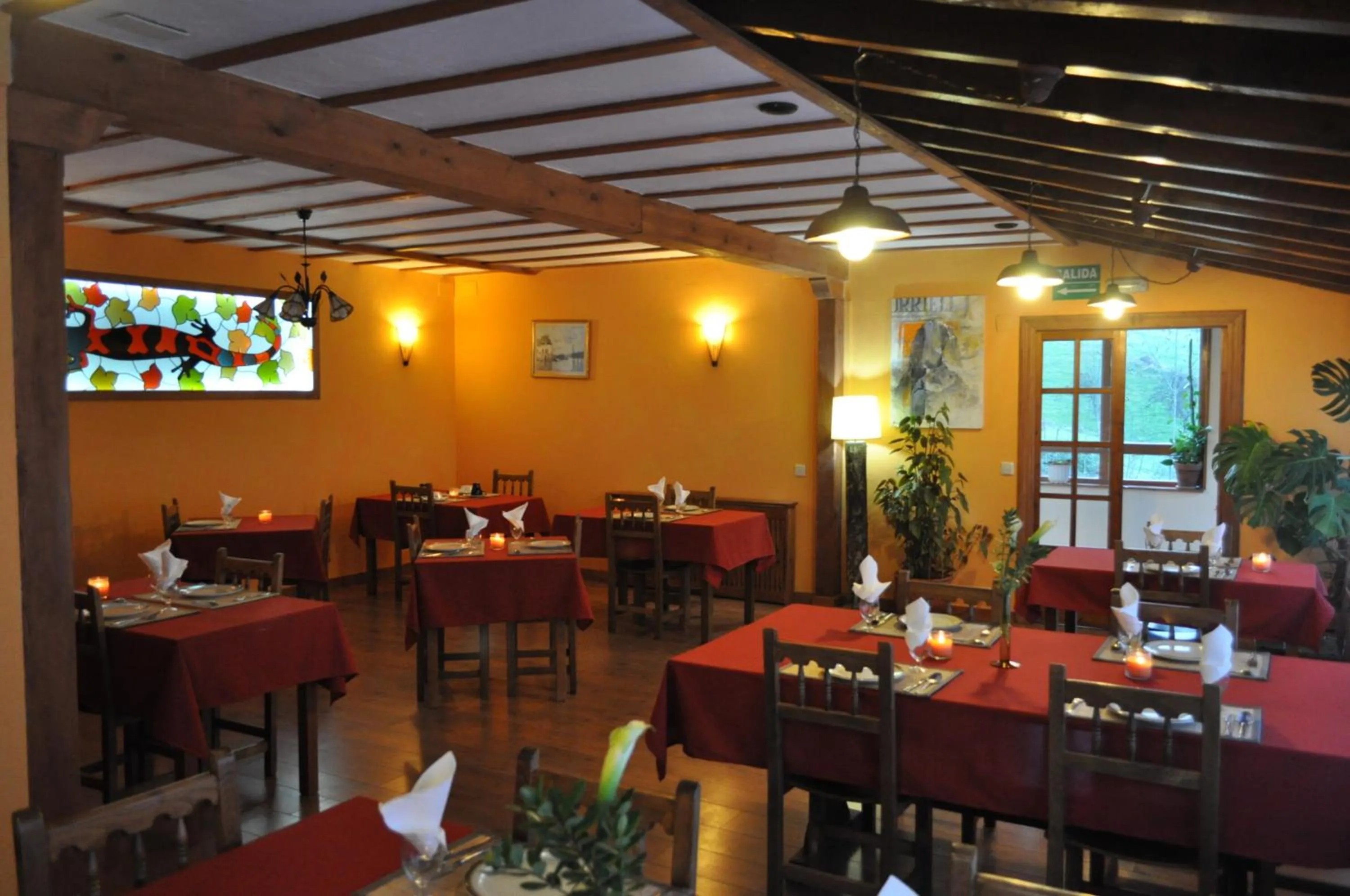 Meals in Hotel Torrecerredo