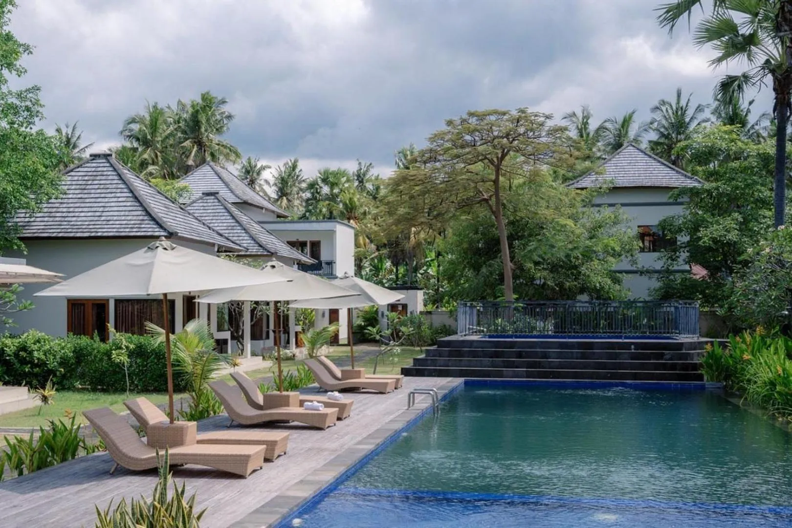 Swimming pool in Ariana Beach Resort Amed Bali