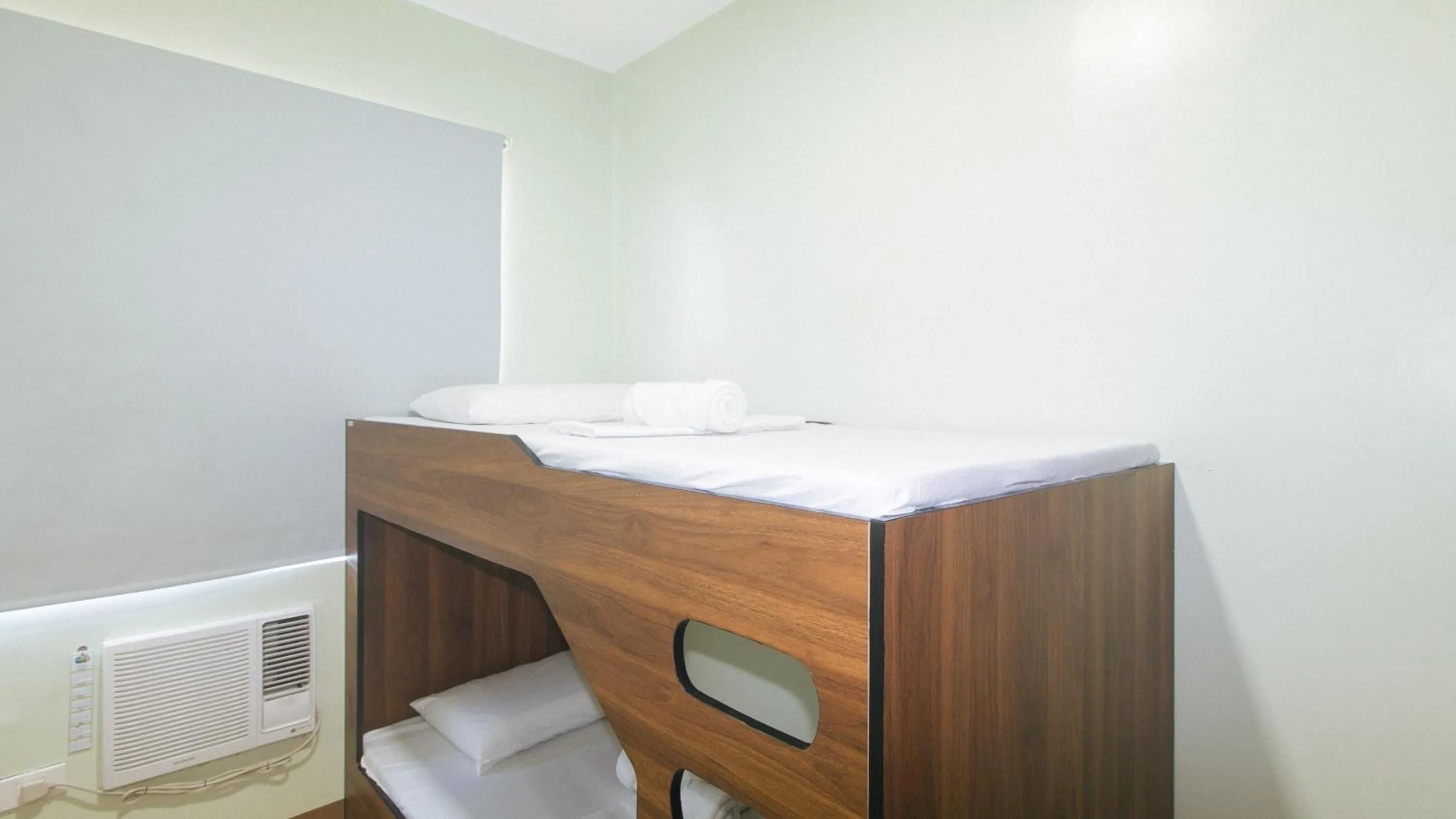 Photo of the whole room, Bed in Mahayahay Lodge and Restaurant