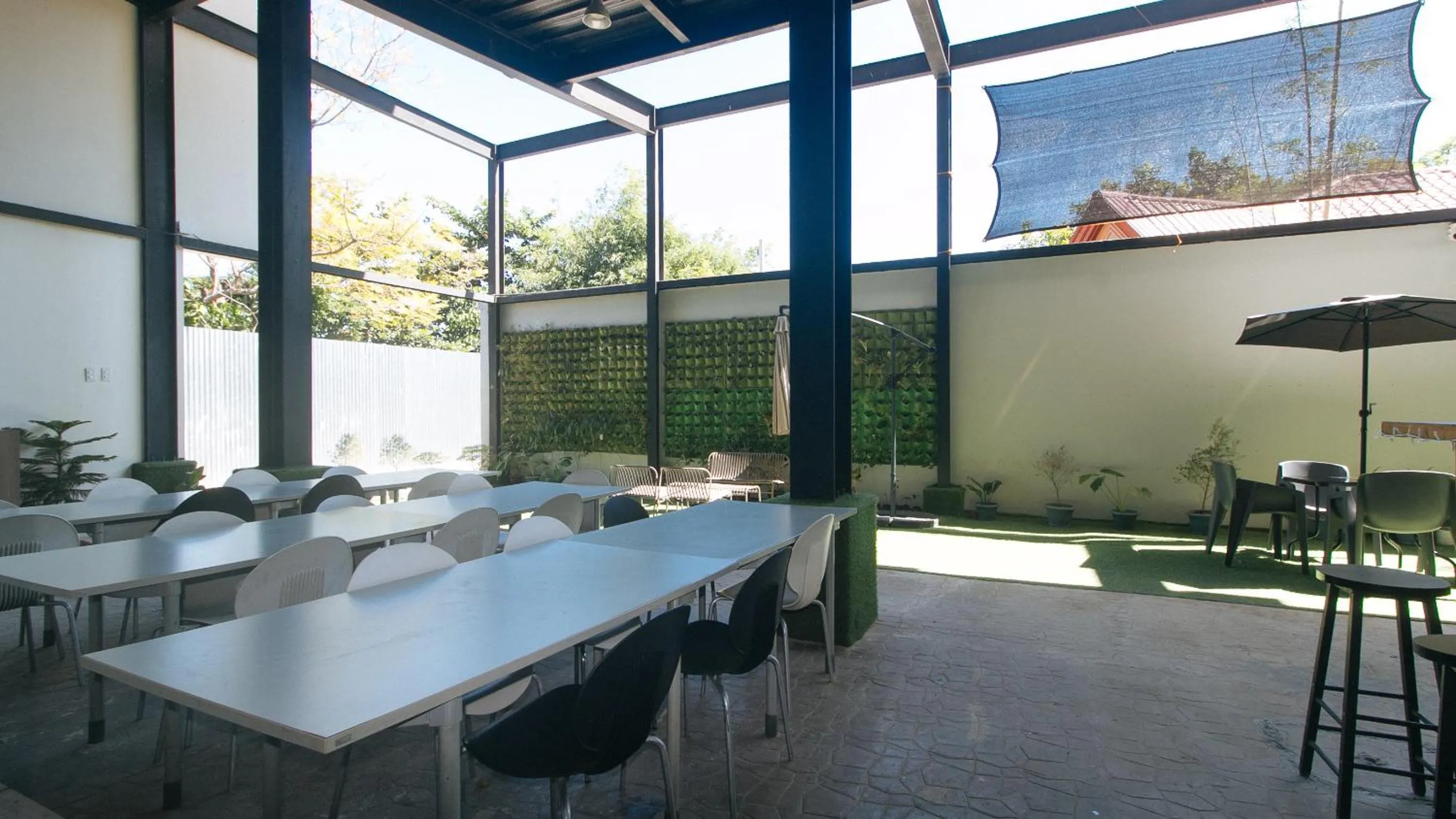 Restaurant/places to eat in Mahayahay Lodge and Restaurant