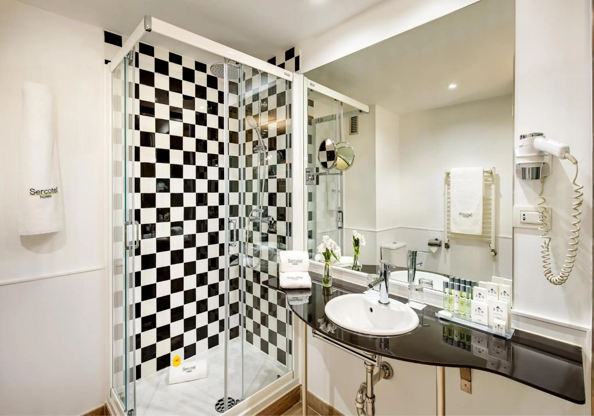 Bathroom in Sercotel Madrid Aeropuerto